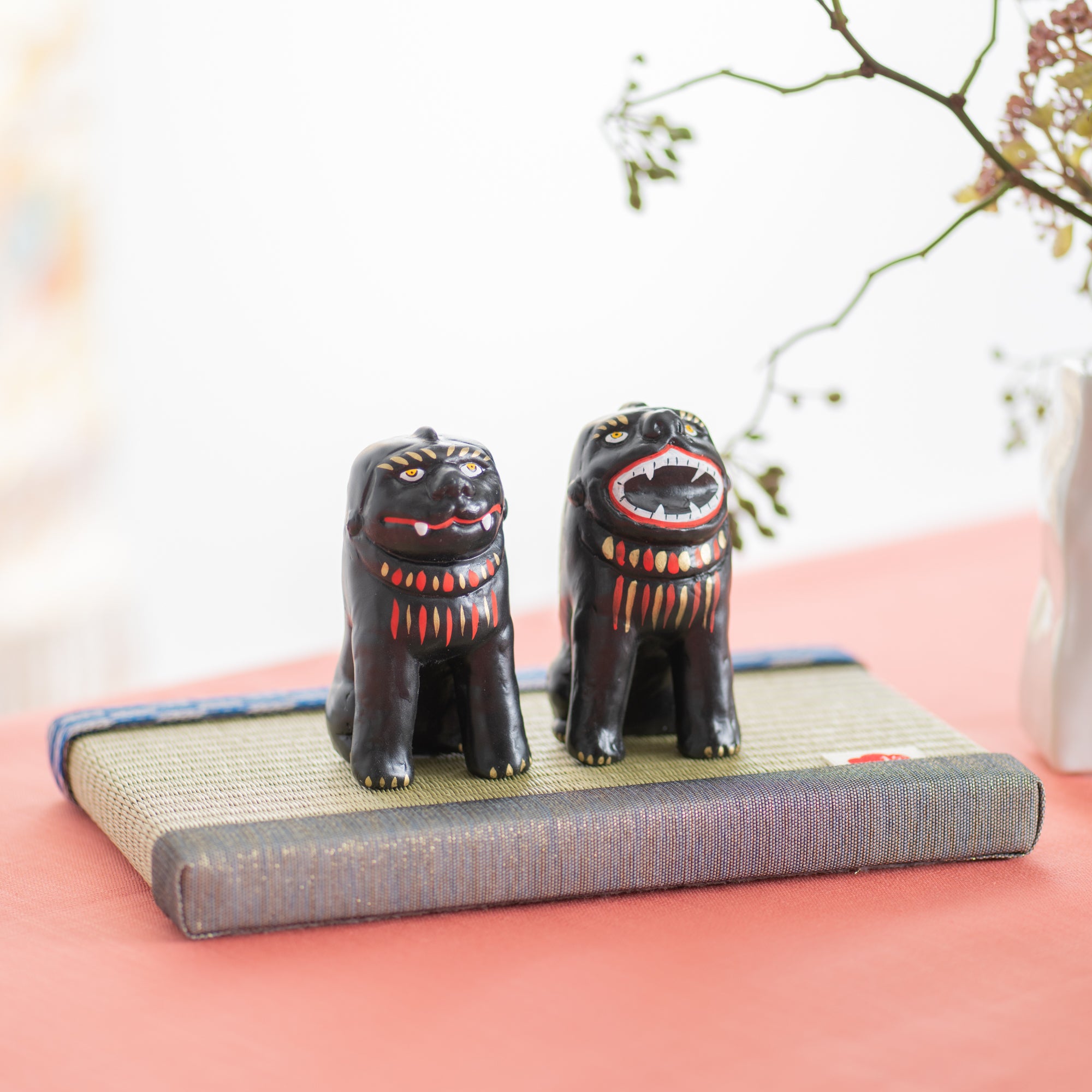 Black Komainu Agyo Figurine
