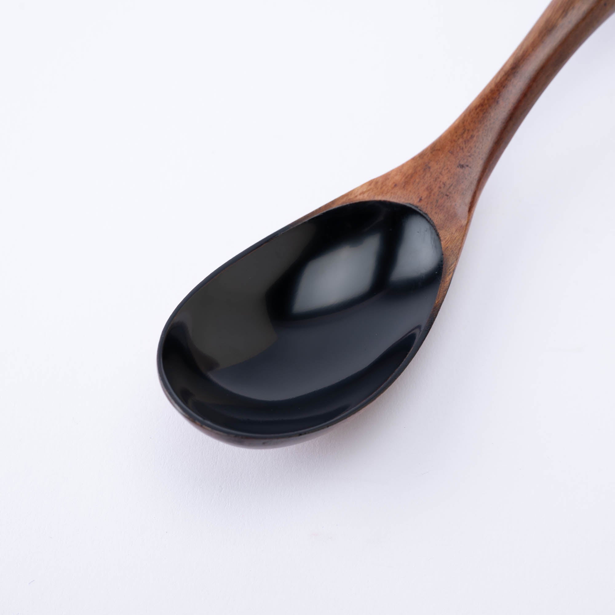 Curved Lacquered-Bowl Ramen Spoon