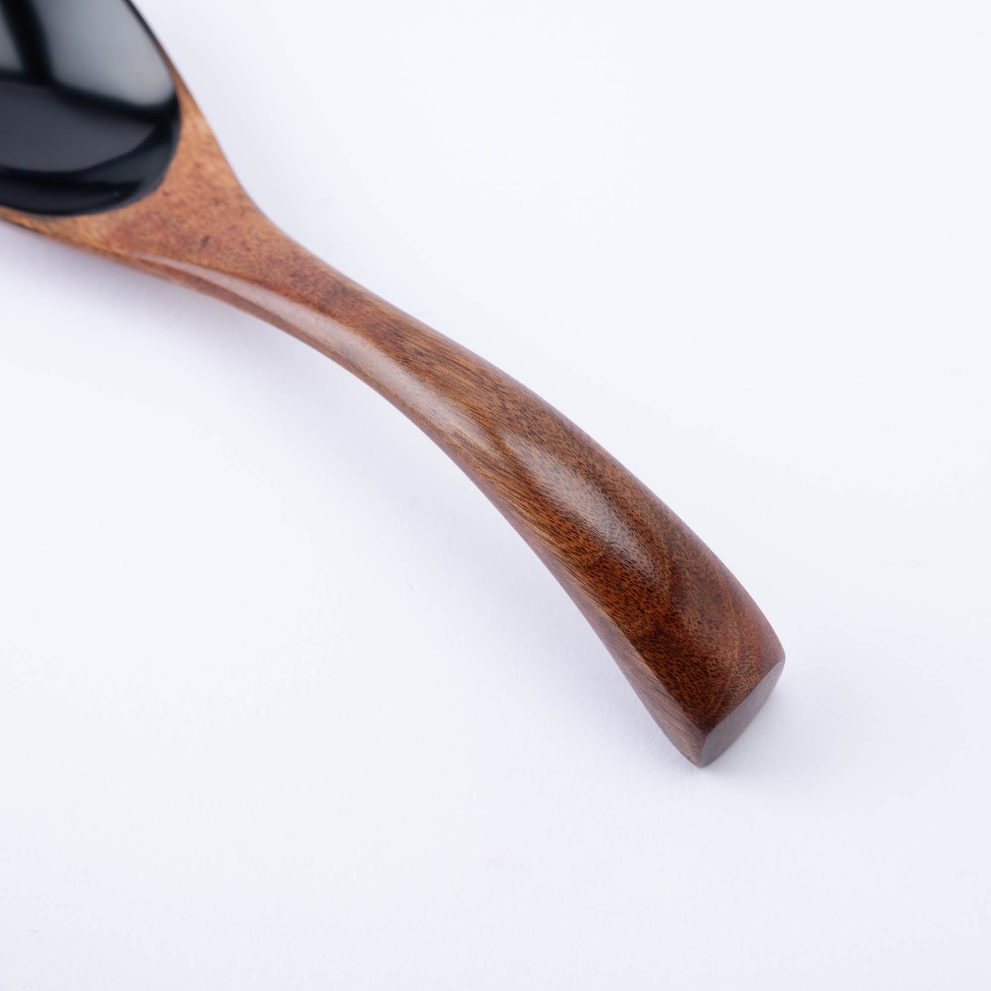 Curved Lacquered-Bowl Ramen Spoon