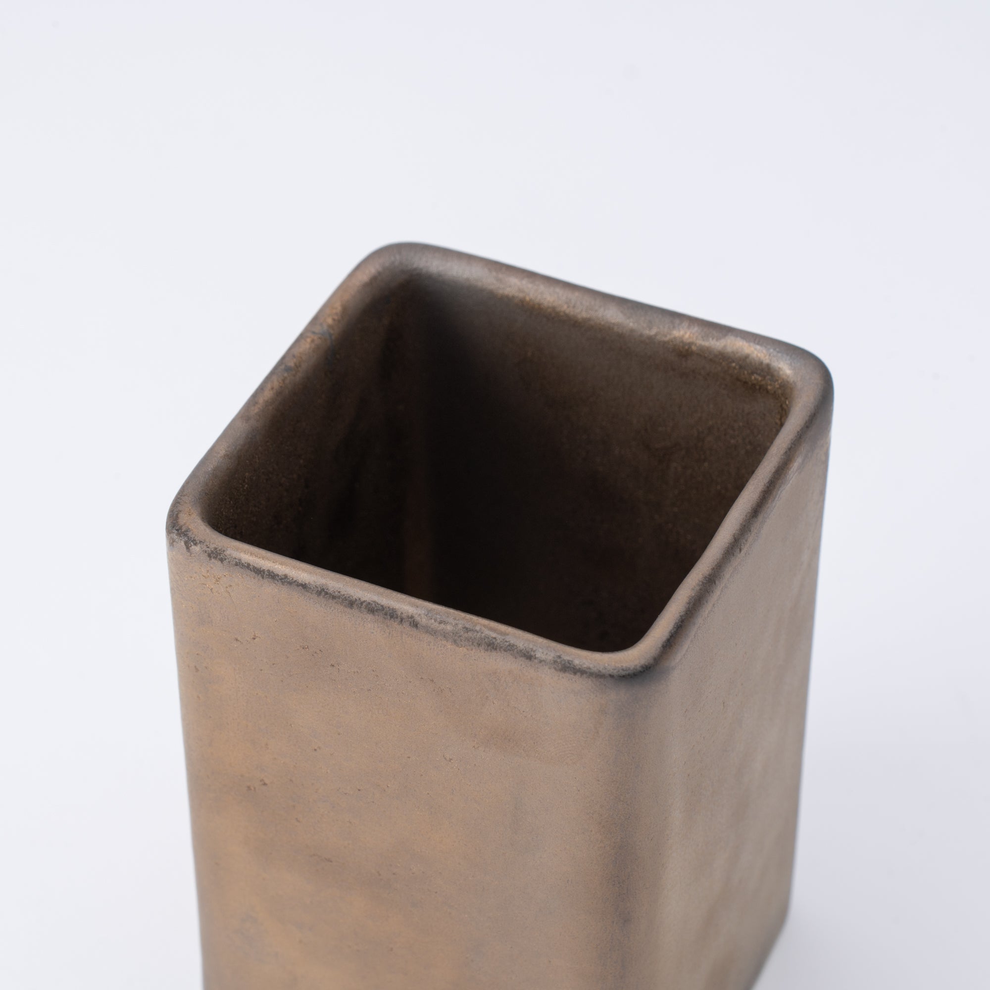 Soporte para cubiertos cuadrado con esmalte terroso