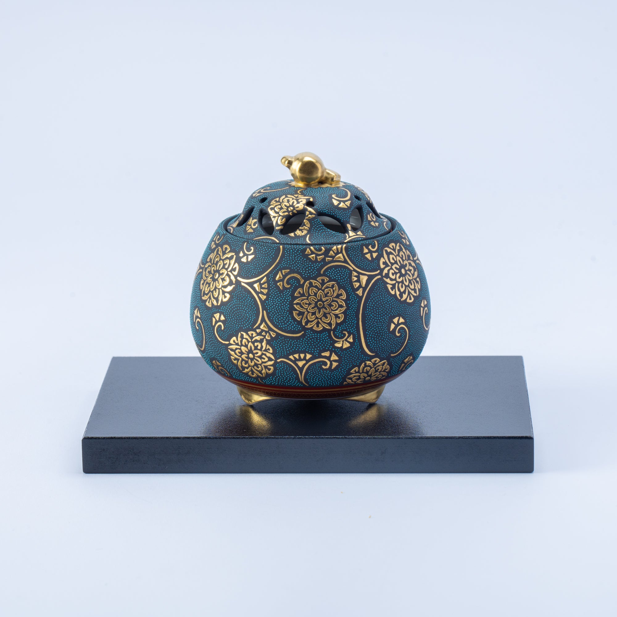 Morikin Floral Arabesque Aochibu Incense Burner