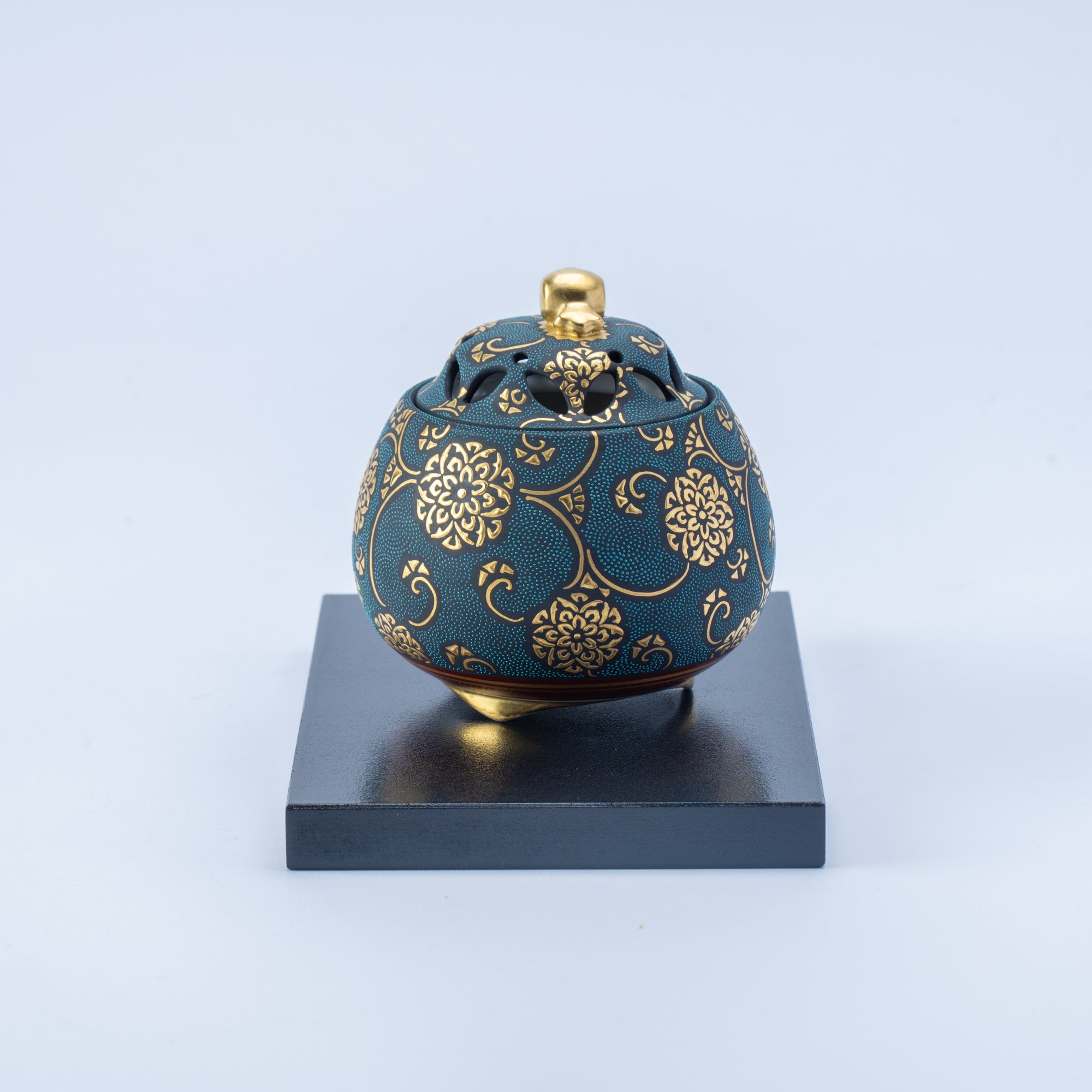 Morikin Floral Arabesque Aochibu Incense Burner