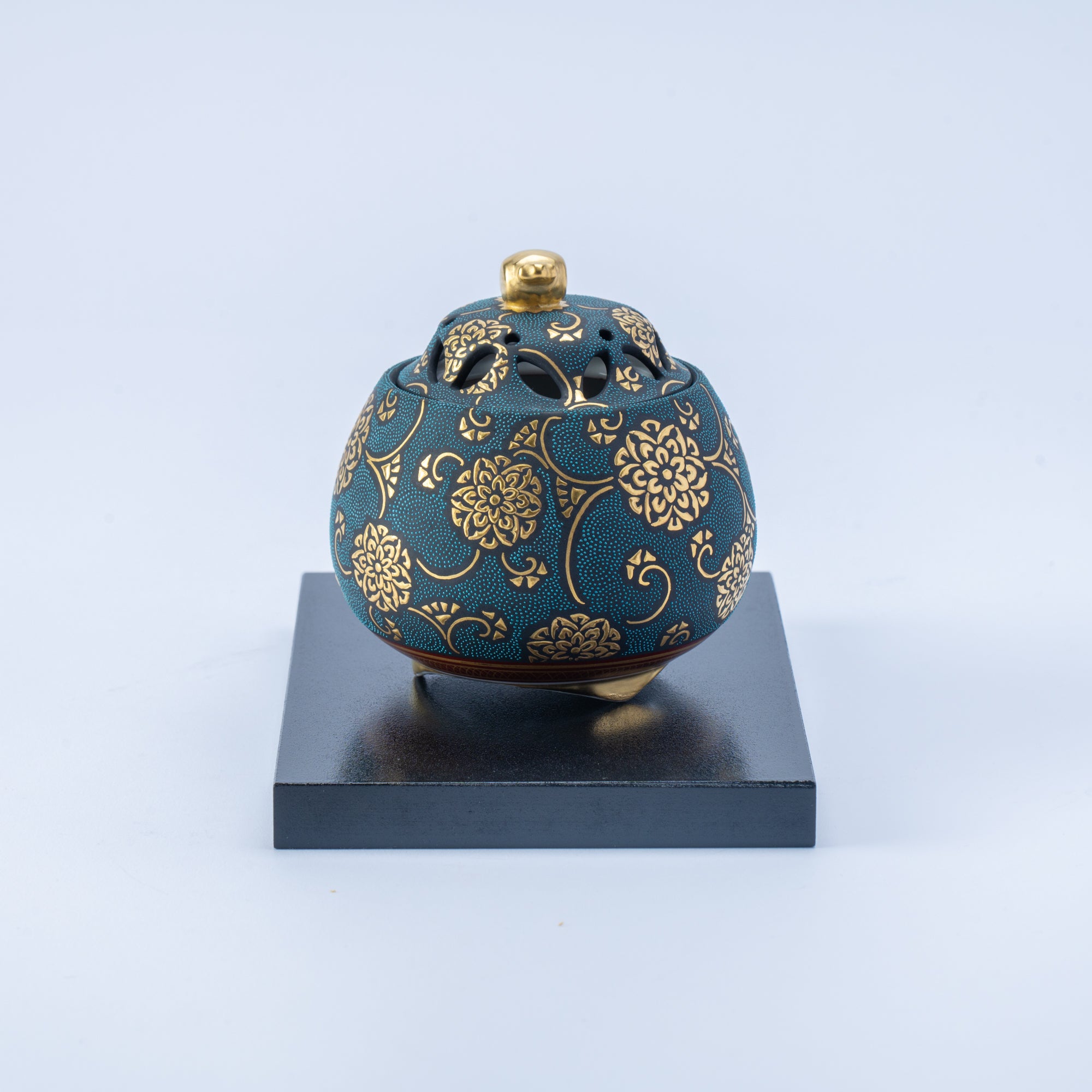 Morikin Floral Arabesque Aochibu Incense Burner