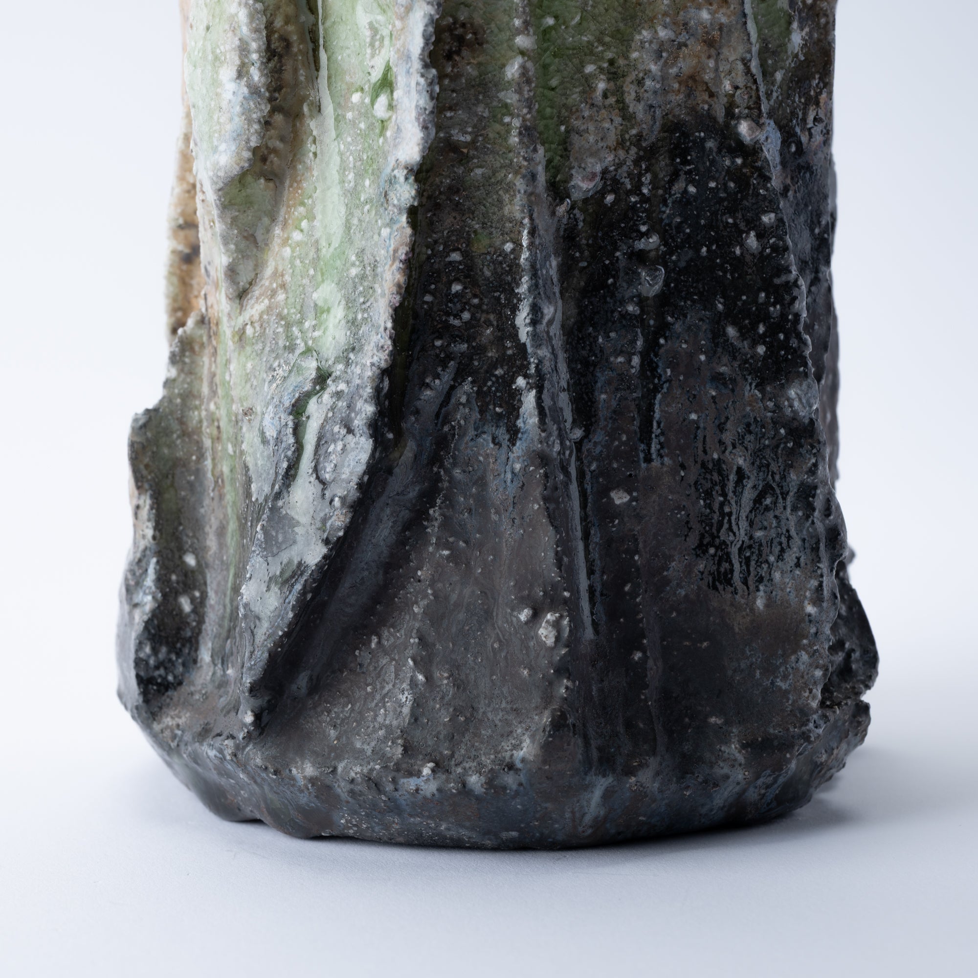 Iga Faceted Gloss Japanese Flower Vase