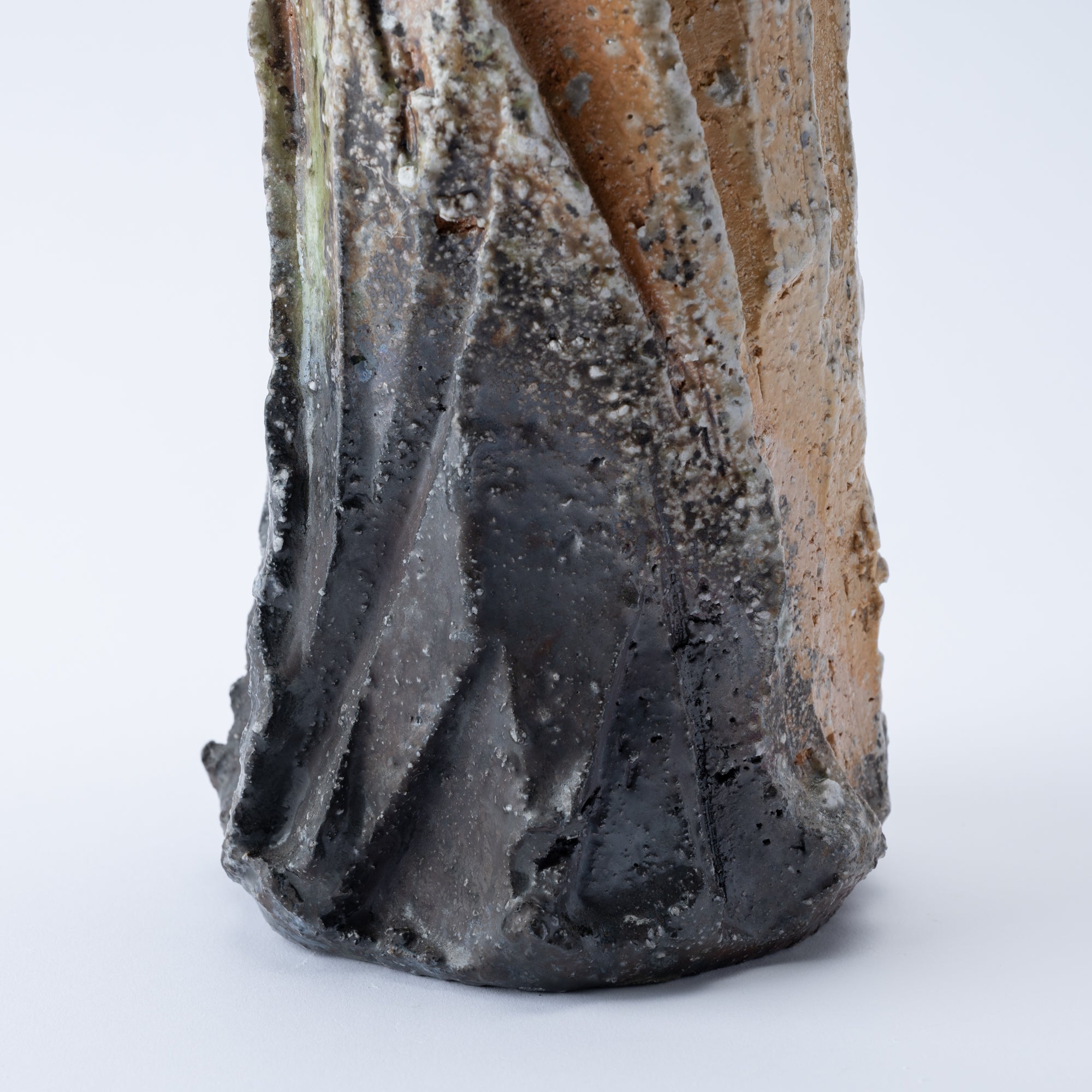 Iga Faceted Gloss Japanese Flower Vase