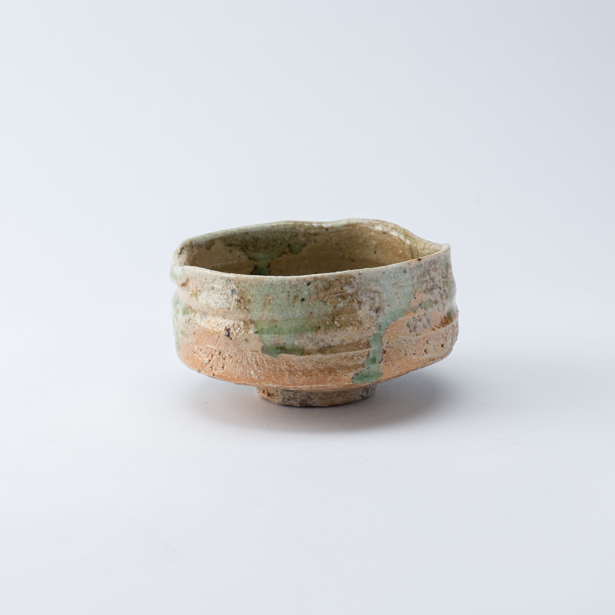 Iga Matcha-Schale mit variablem Glanz