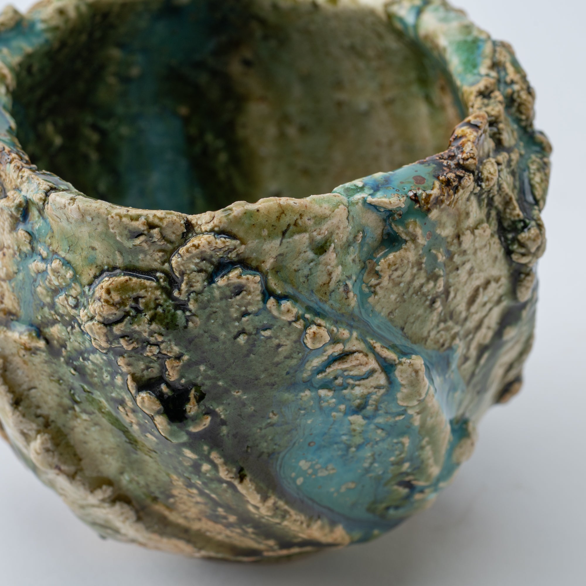 Oribe Earthen Wave Matcha Bowl