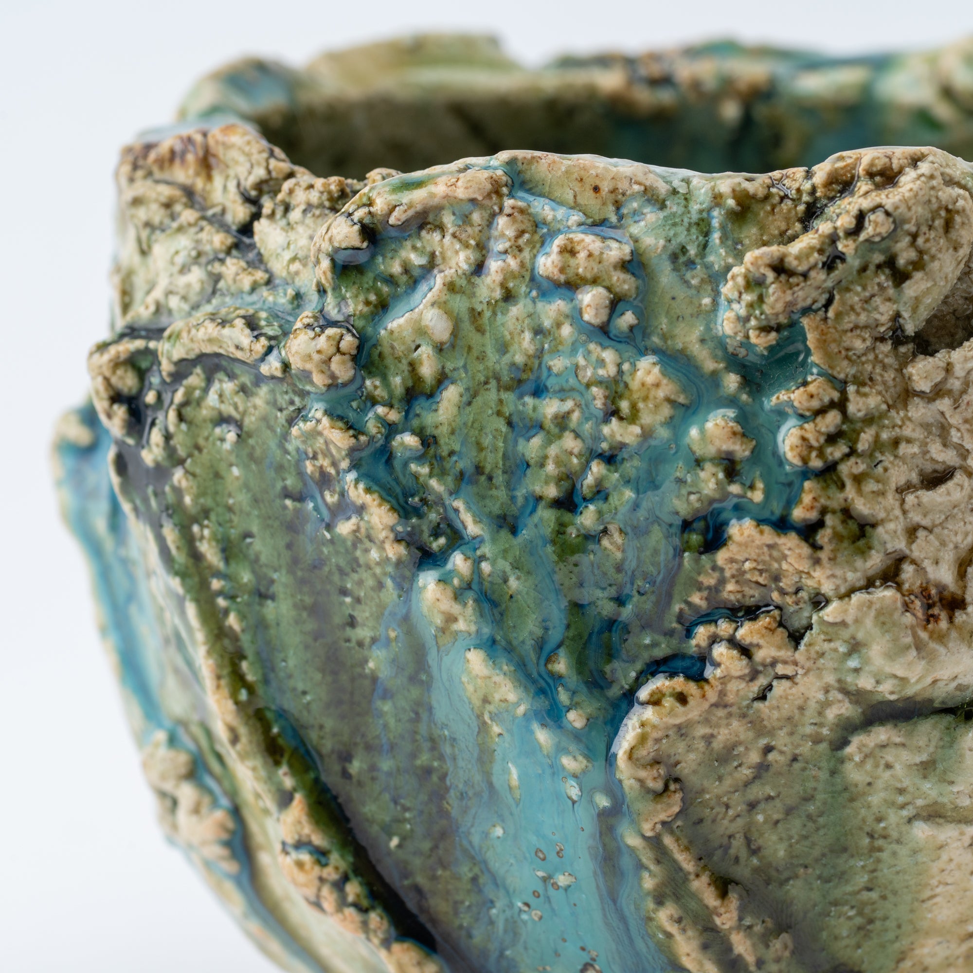Oribe Earthen Wave Matcha Bowl
