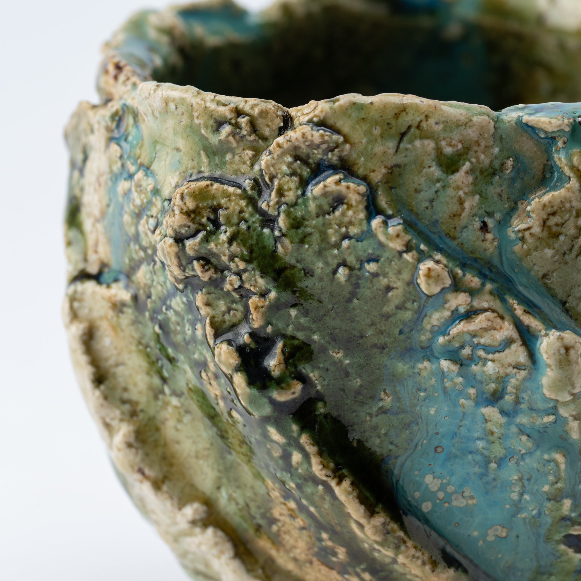Oribe Earthen Wave Matcha Bowl