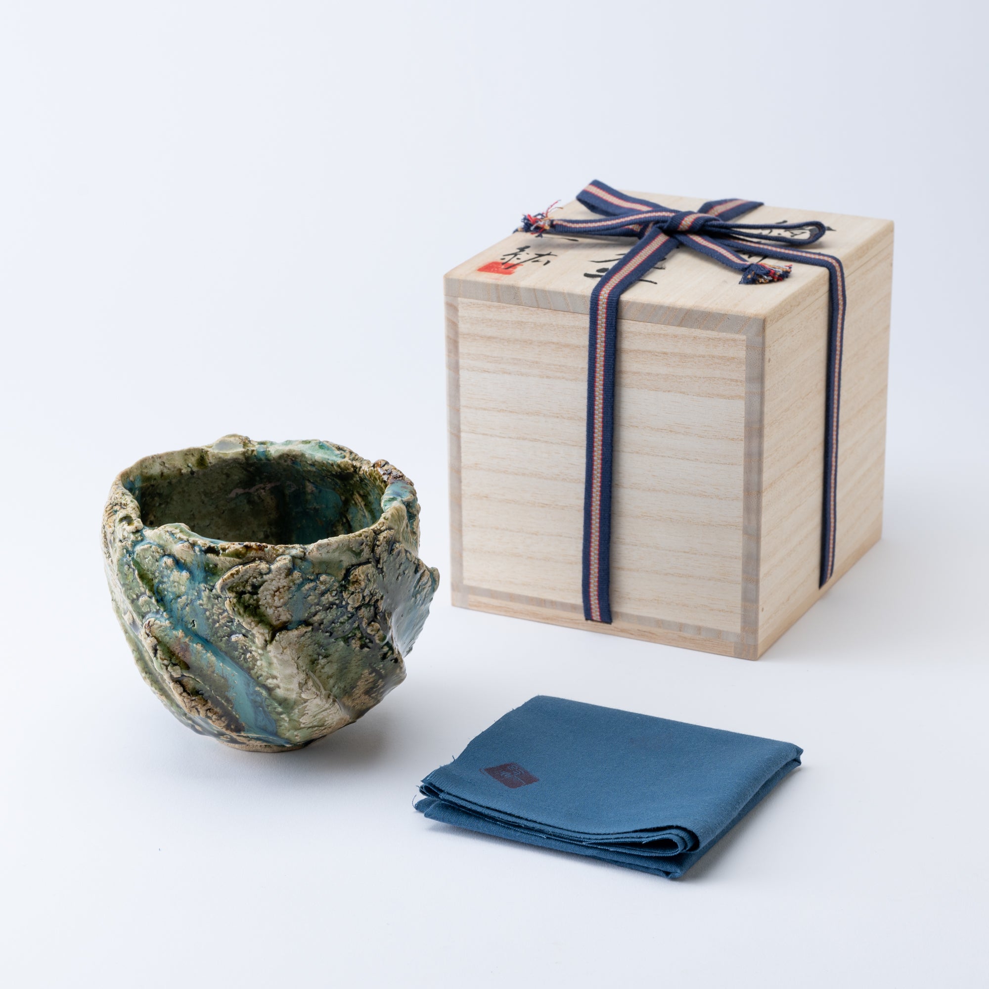 Oribe Earthen Wave Matcha Bowl