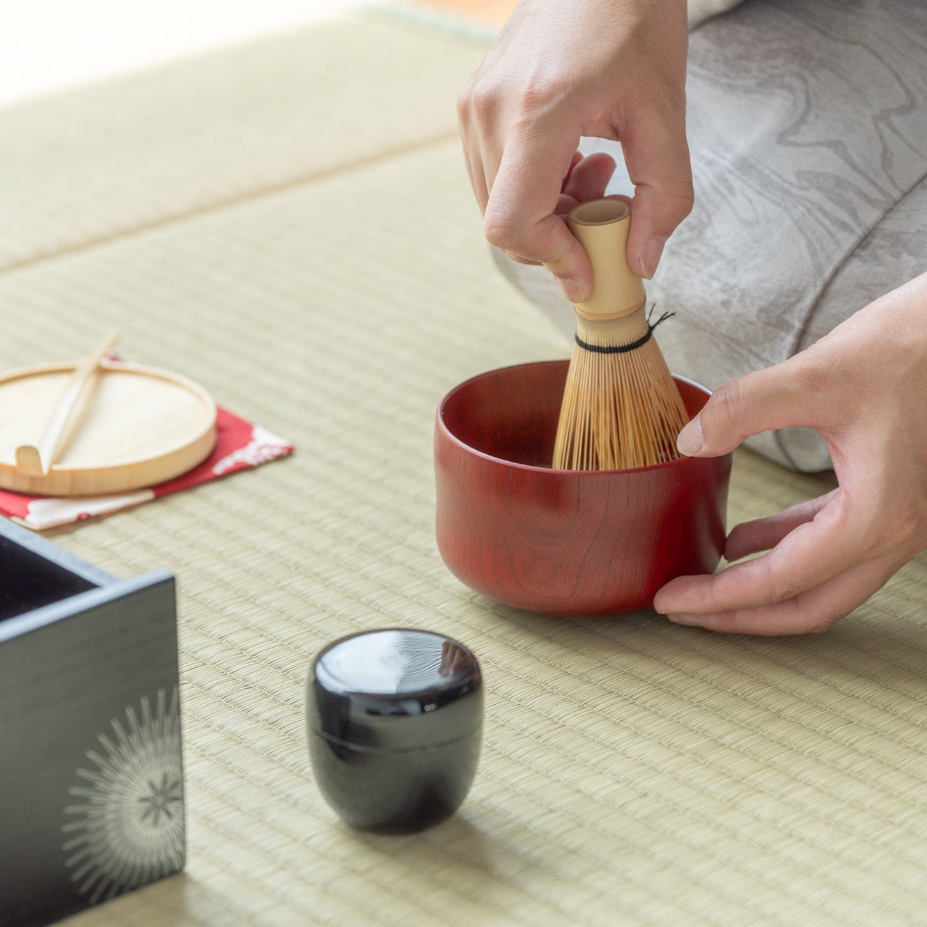 Yu-Chabako Black & Fireworks Matcha Tea Set