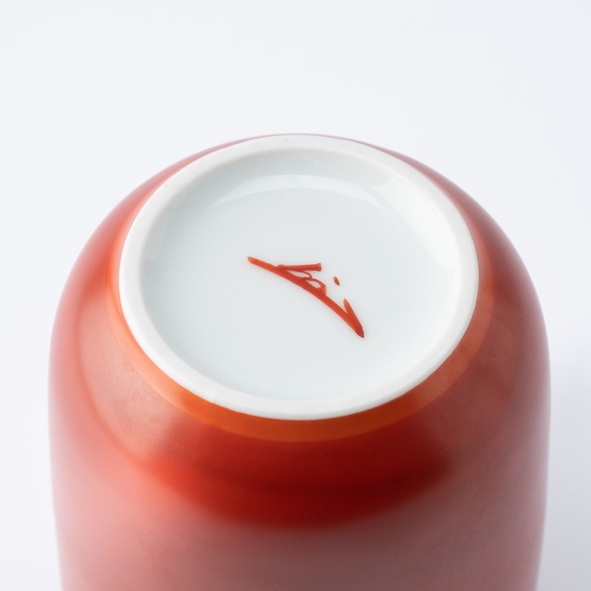 Bengara Red Tall Sake Pot