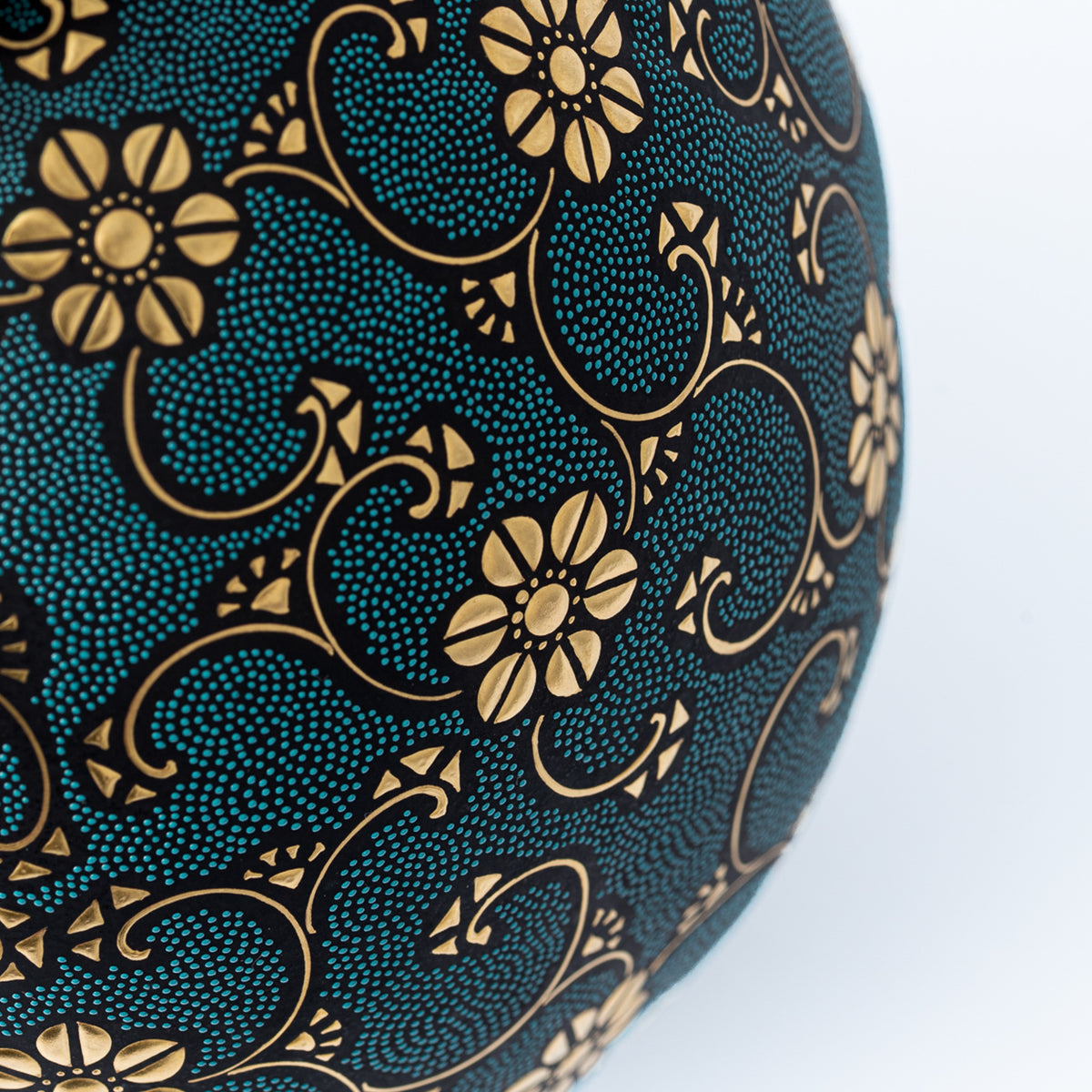 Morikin Floral Arabesque Aochibu Ovale Vase