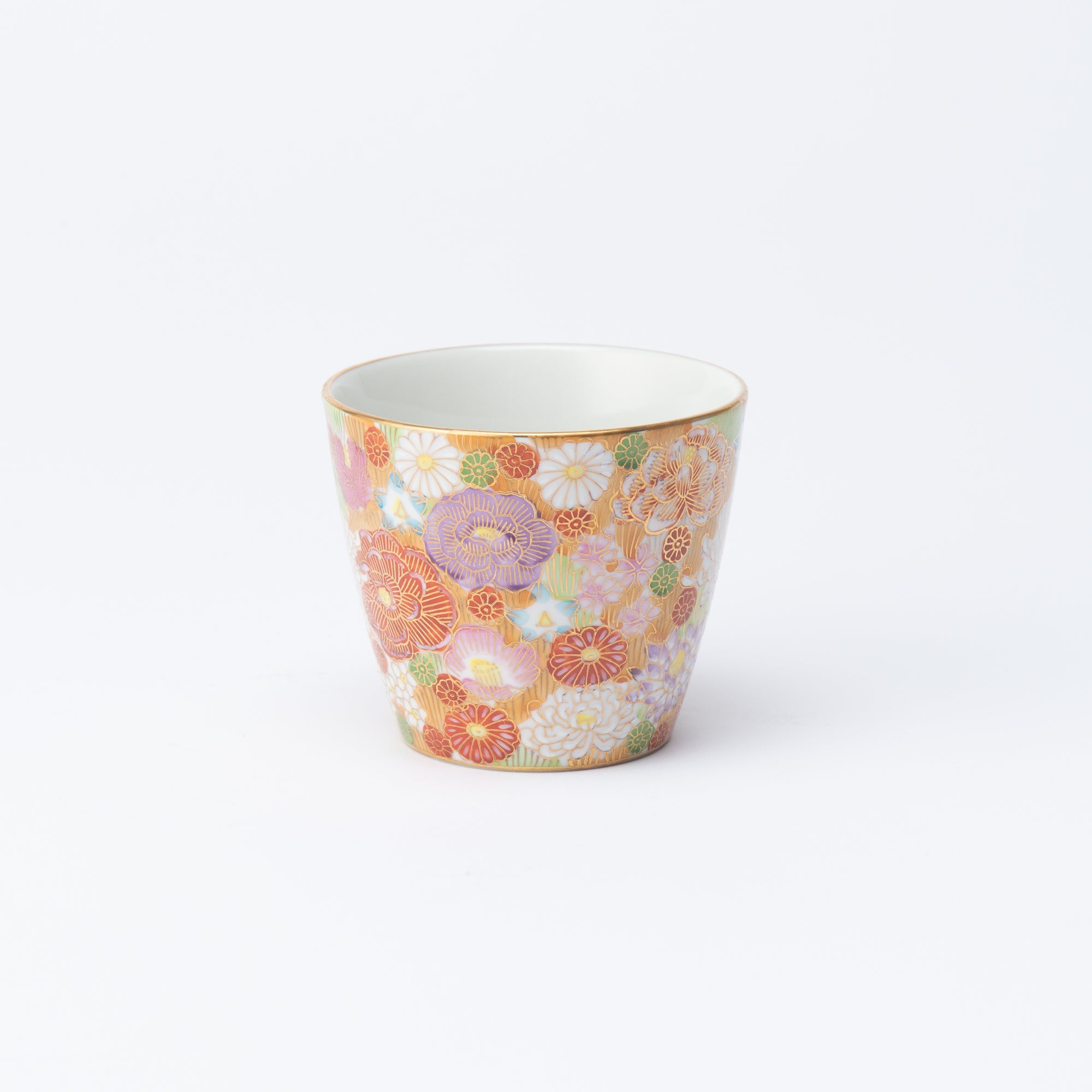 Taza floral con borde dorado de Hanazume