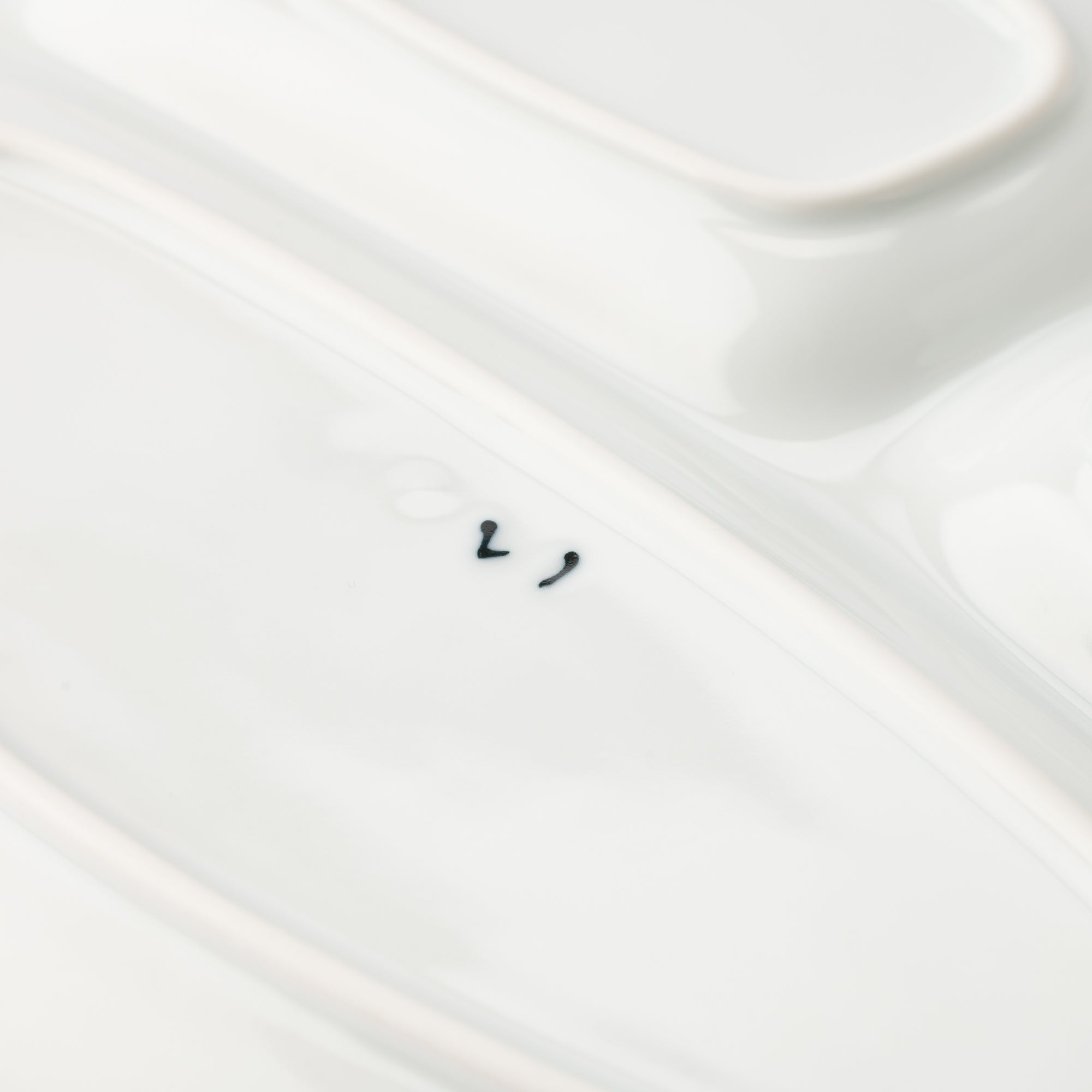 Tiny Diners Wave Kids Dinnerware Set