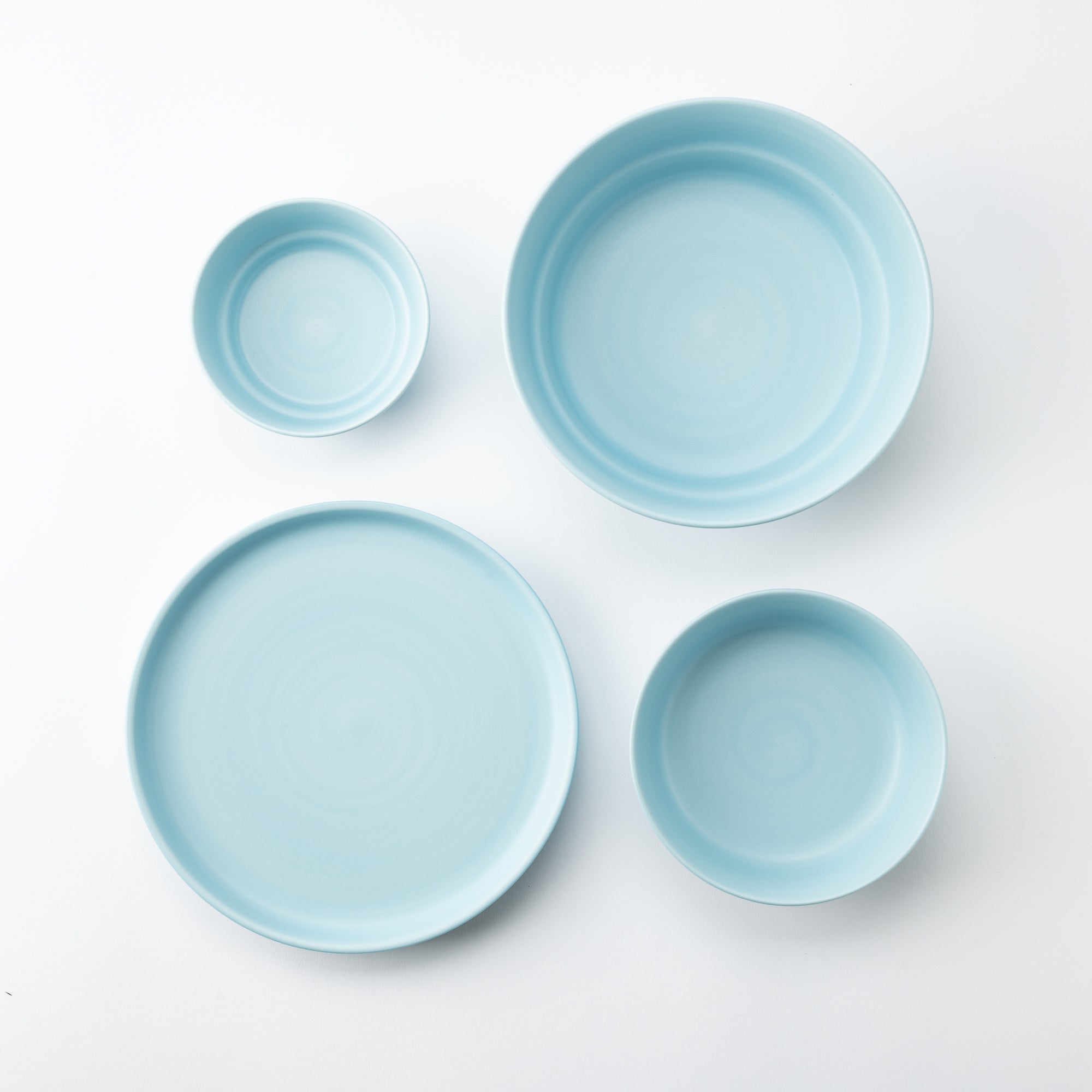 Arita Porcelain Lab Hydrangea Blue Conic Modern Jubako Bento Box - MUSUBI KILN - Quality Japanese Tableware and Gift