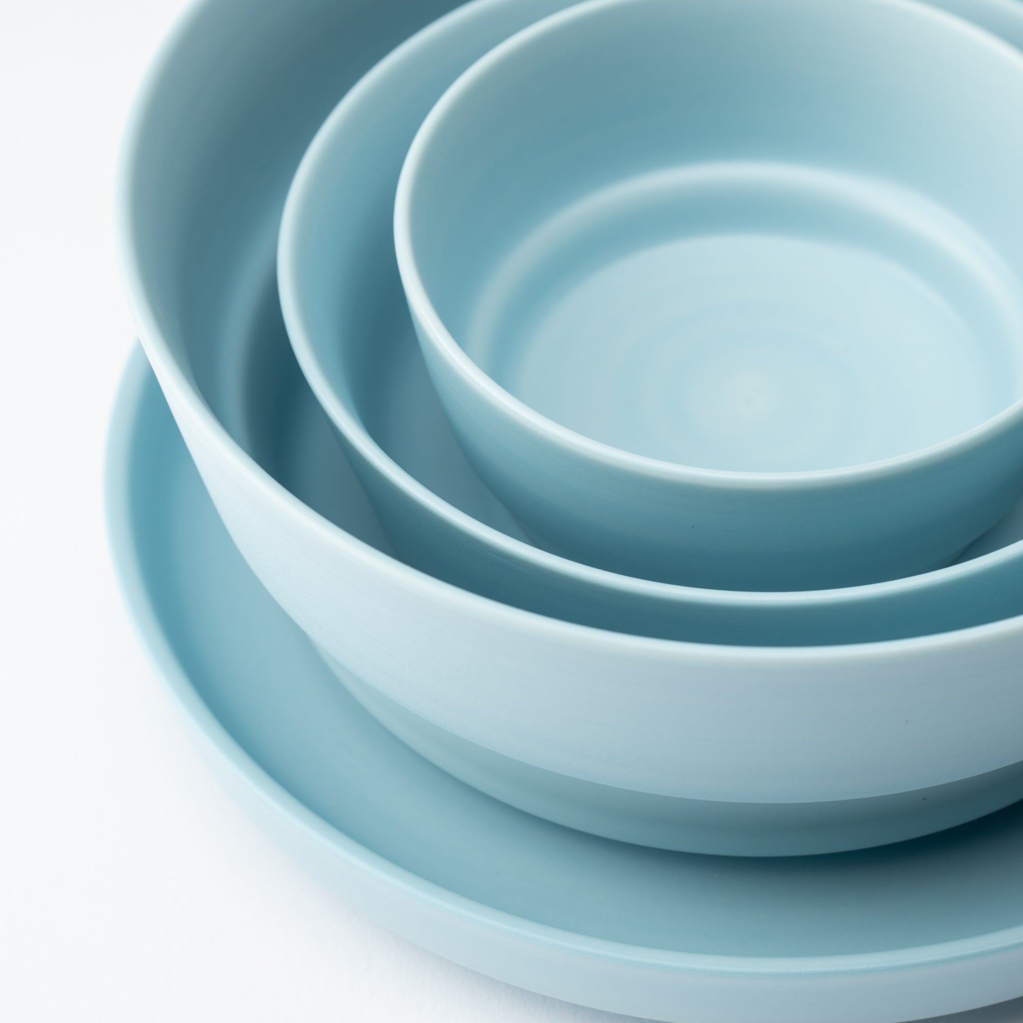 Arita Porcelain Lab Hydrangea Blue Conic Modern Jubako Bento Box - MUSUBI KILN - Quality Japanese Tableware and Gift
