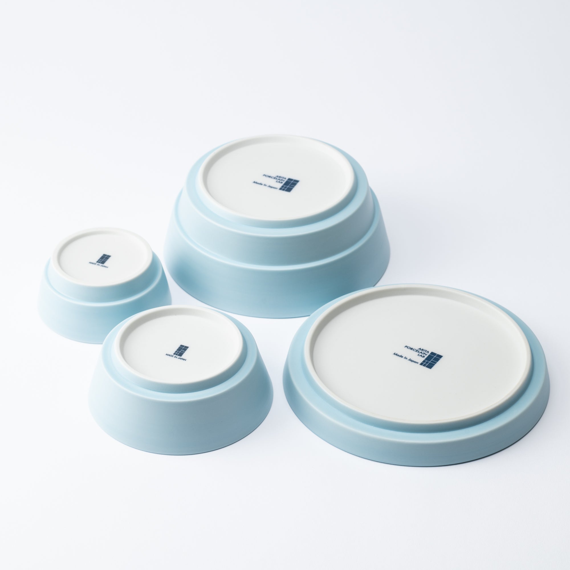 Arita Porcelain Lab Hydrangea Blue Conic Modern Jubako Bento Box - MUSUBI KILN - Quality Japanese Tableware and Gift