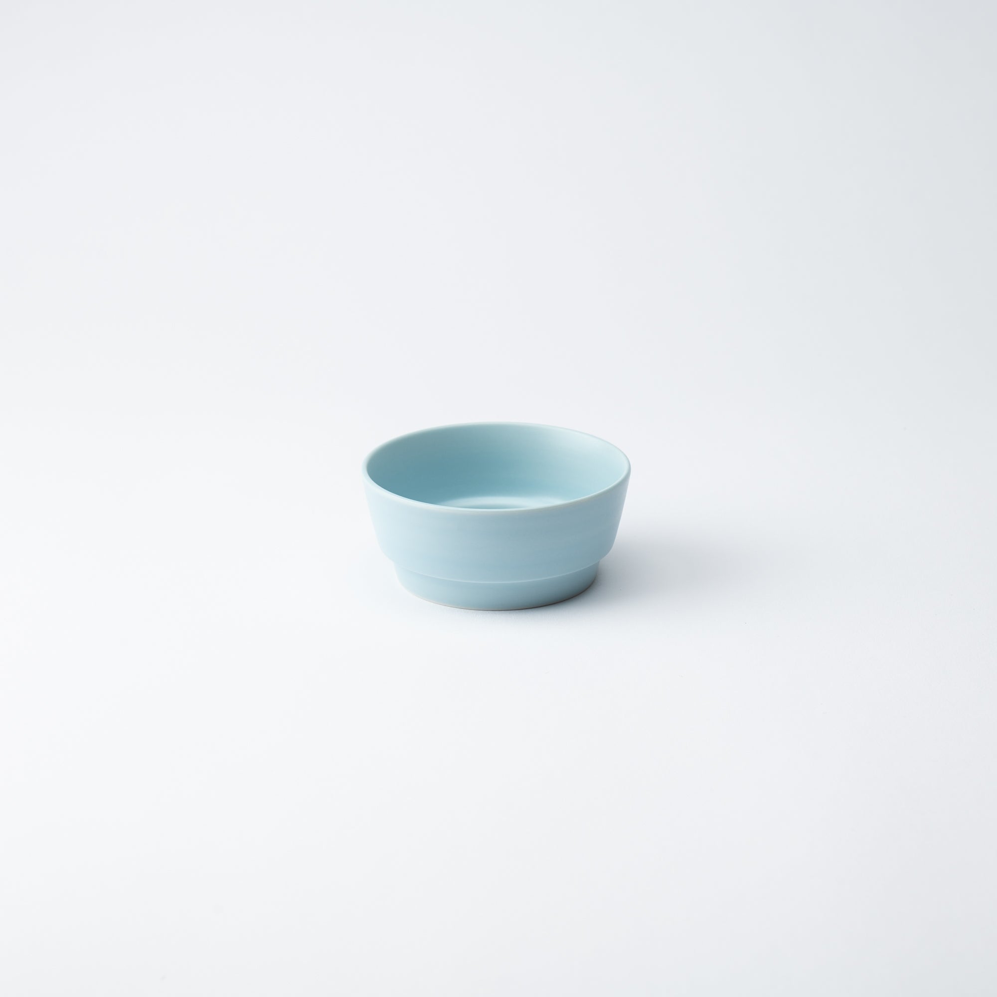 Arita Porcelain Lab Hydrangea Blue Conic Modern Jubako Bento Box - MUSUBI KILN - Quality Japanese Tableware and Gift
