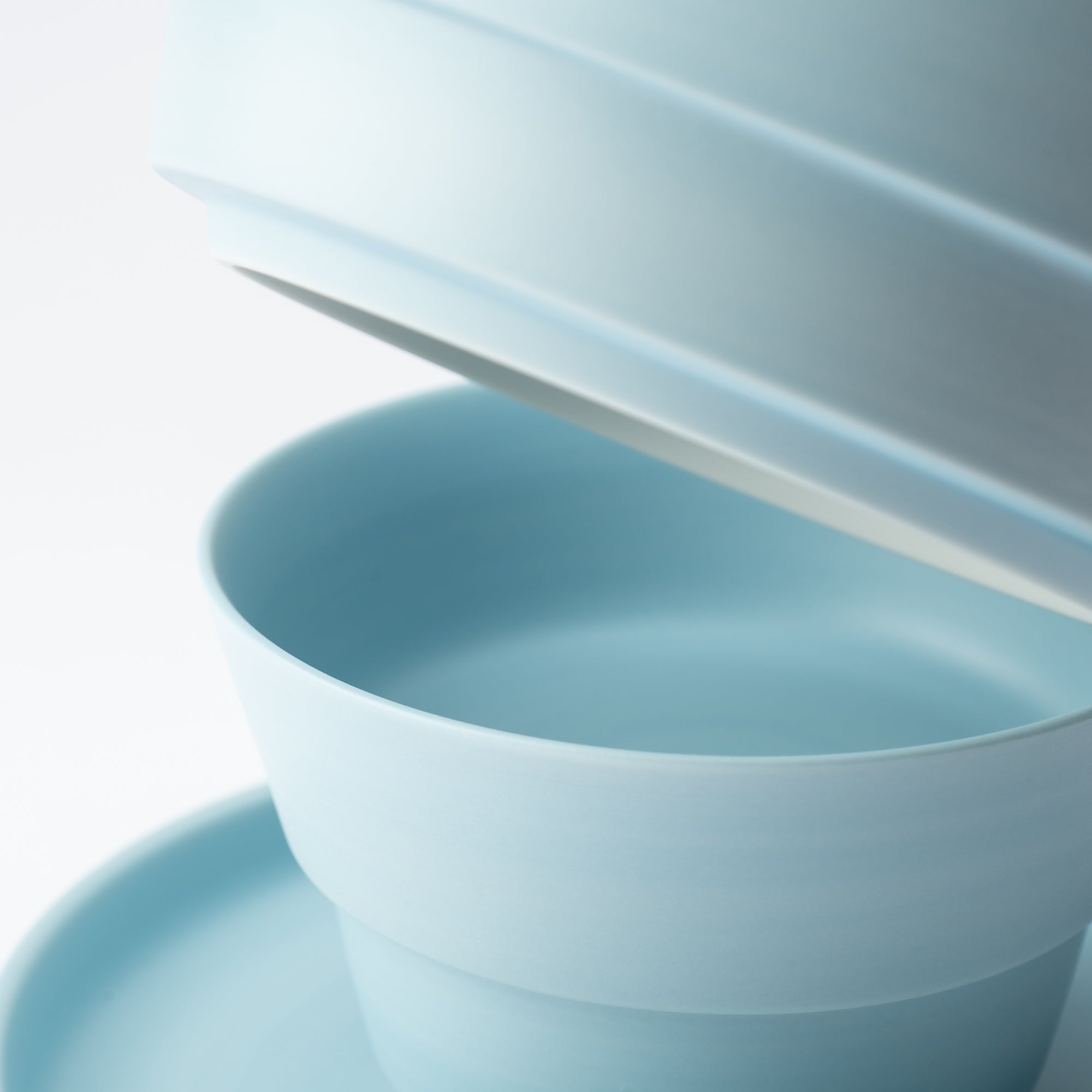 Arita Porcelain Lab Hydrangea Blue Conic Modern Jubako Bento Box - MUSUBI KILN - Quality Japanese Tableware and Gift