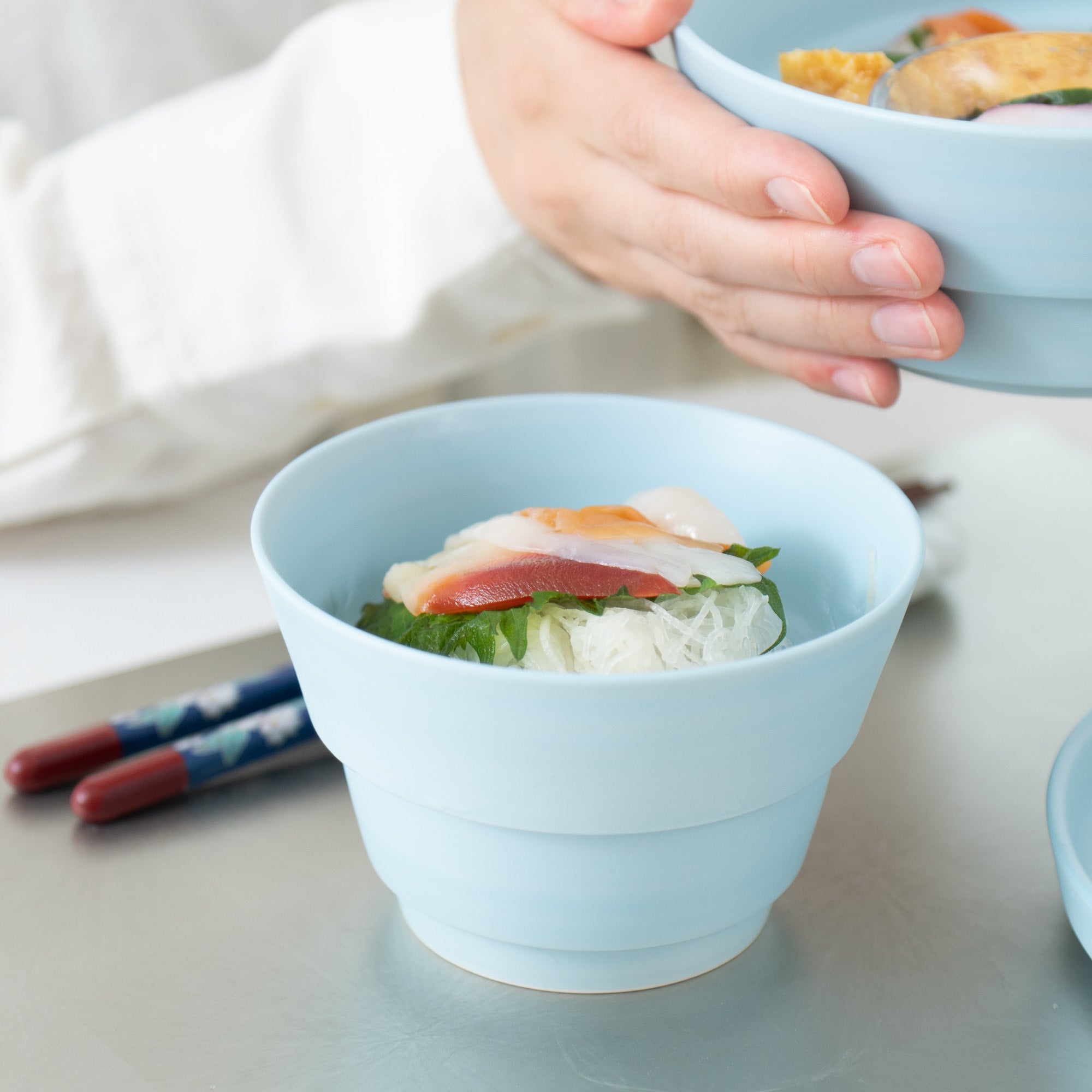 Arita Porcelain Lab Hydrangea Blue Conic Modern Jubako Bento Box - MUSUBI KILN - Quality Japanese Tableware and Gift
