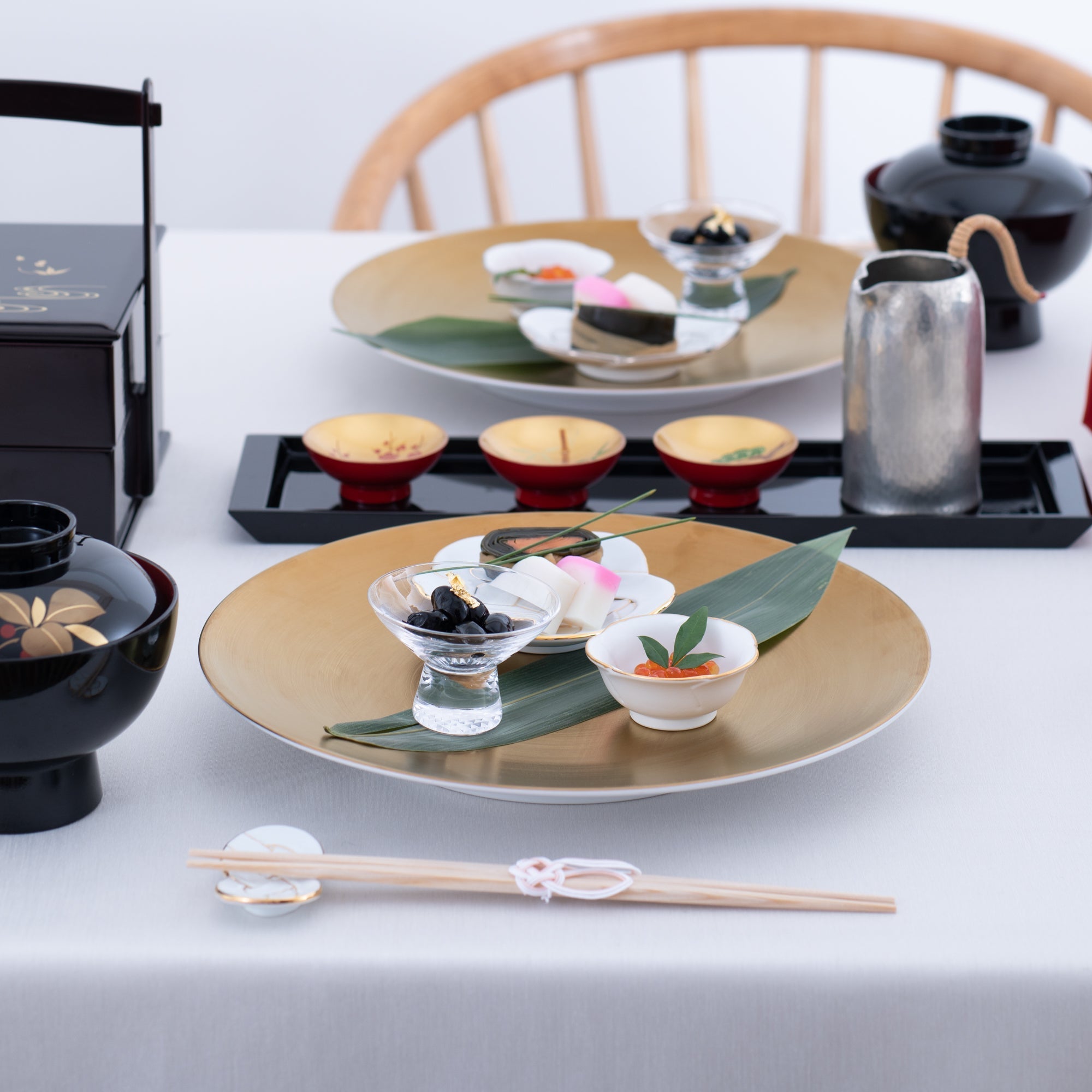 Arita Porcelain Lab Japan Autumn Gold Flat Plate 11.7in - MUSUBI KILN - Quality Japanese Tableware and Gift