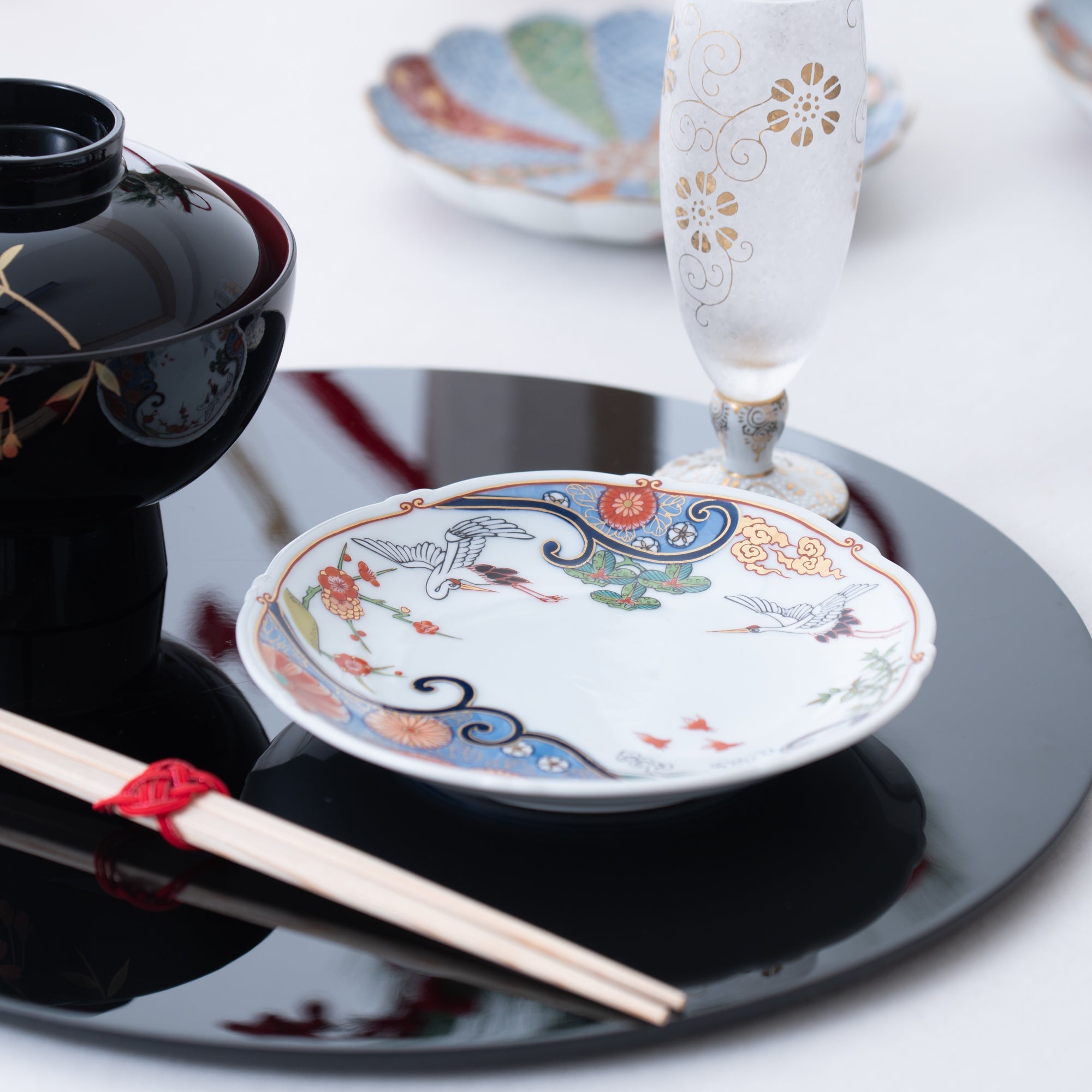 Arita Porcelain Lab Yazaemon Crane and Wave Plate Set - MUSUBI KILN - Quality Japanese Tableware and Gift