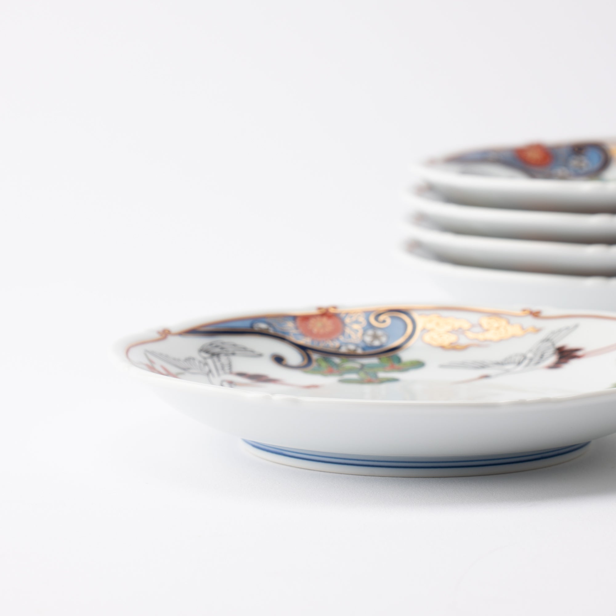 Arita Porcelain Lab Yazaemon Crane and Wave Plate Set - MUSUBI KILN - Quality Japanese Tableware and Gift