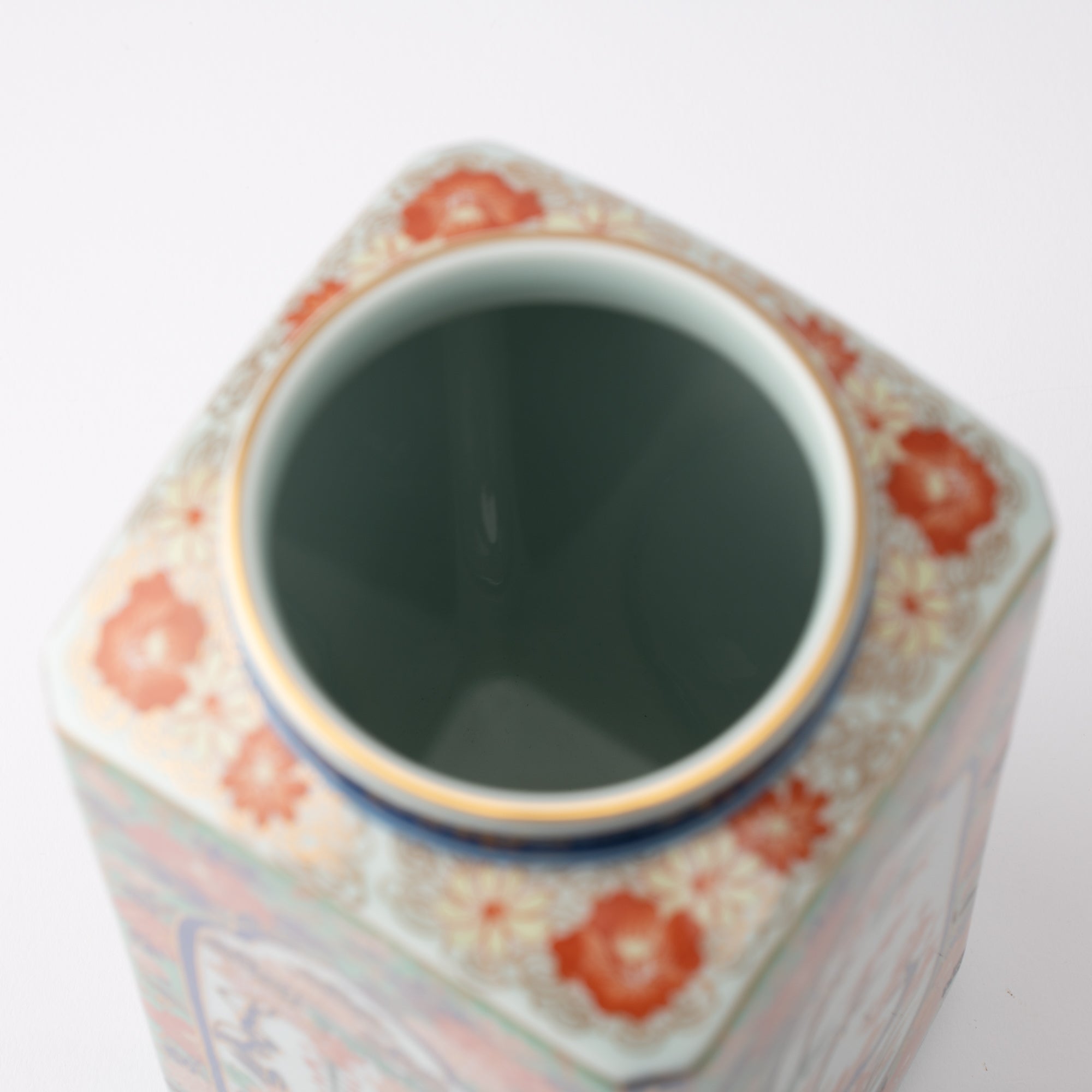 Arita Porcelain Lab Yazaemon Flower Vase - MUSUBI KILN - Quality Japanese Tableware and Gift