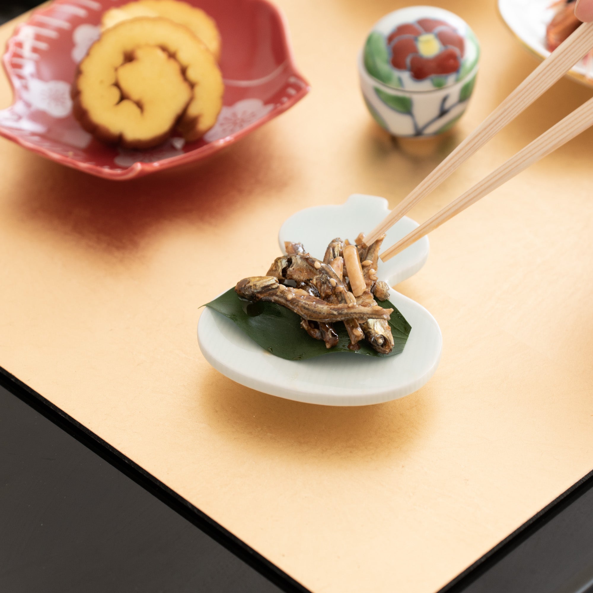 Arita Porcelain Lab Yazaemon Pine Tree Fan Gourd Celadon Small Plate Set - MUSUBI KILN - Quality Japanese Tableware and Gift