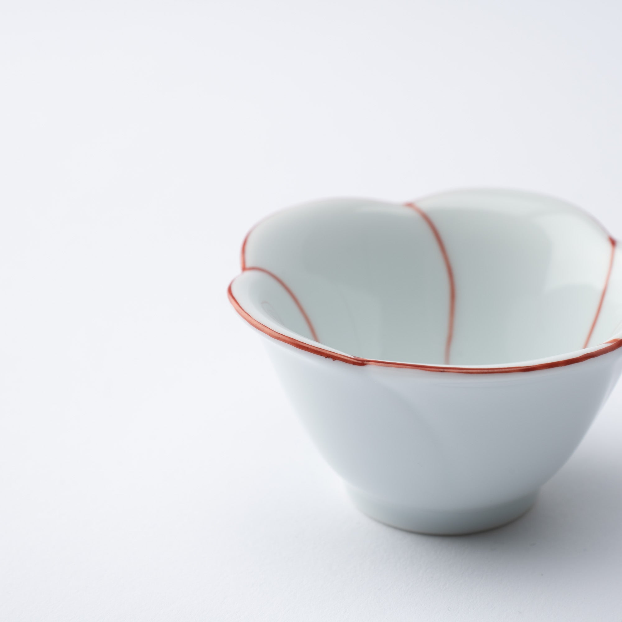 Arita Porcelain Lab Yazaemon Plum - shaped Kobachi Small Bowl Set - MUSUBI KILN - Quality Japanese Tableware and Gift