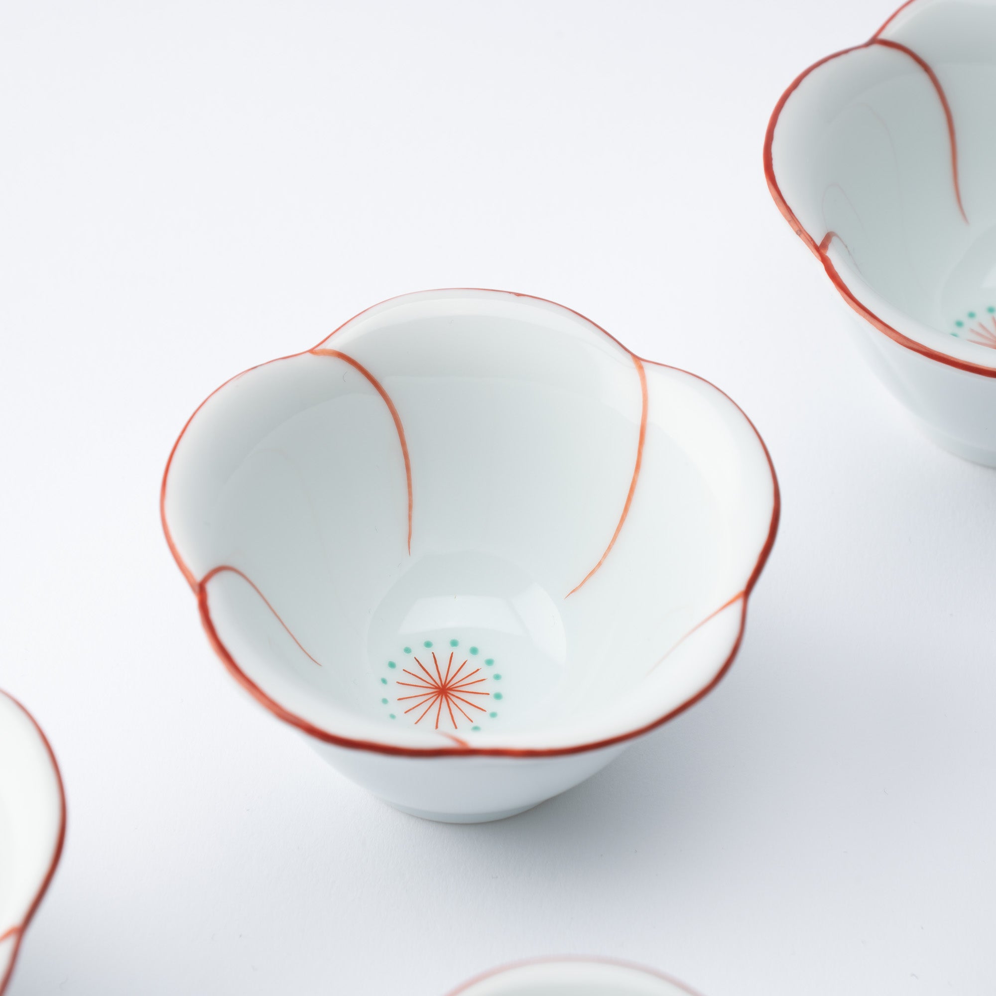 Arita Porcelain Lab Yazaemon Plum - shaped Kobachi Small Bowl Set - MUSUBI KILN - Quality Japanese Tableware and Gift