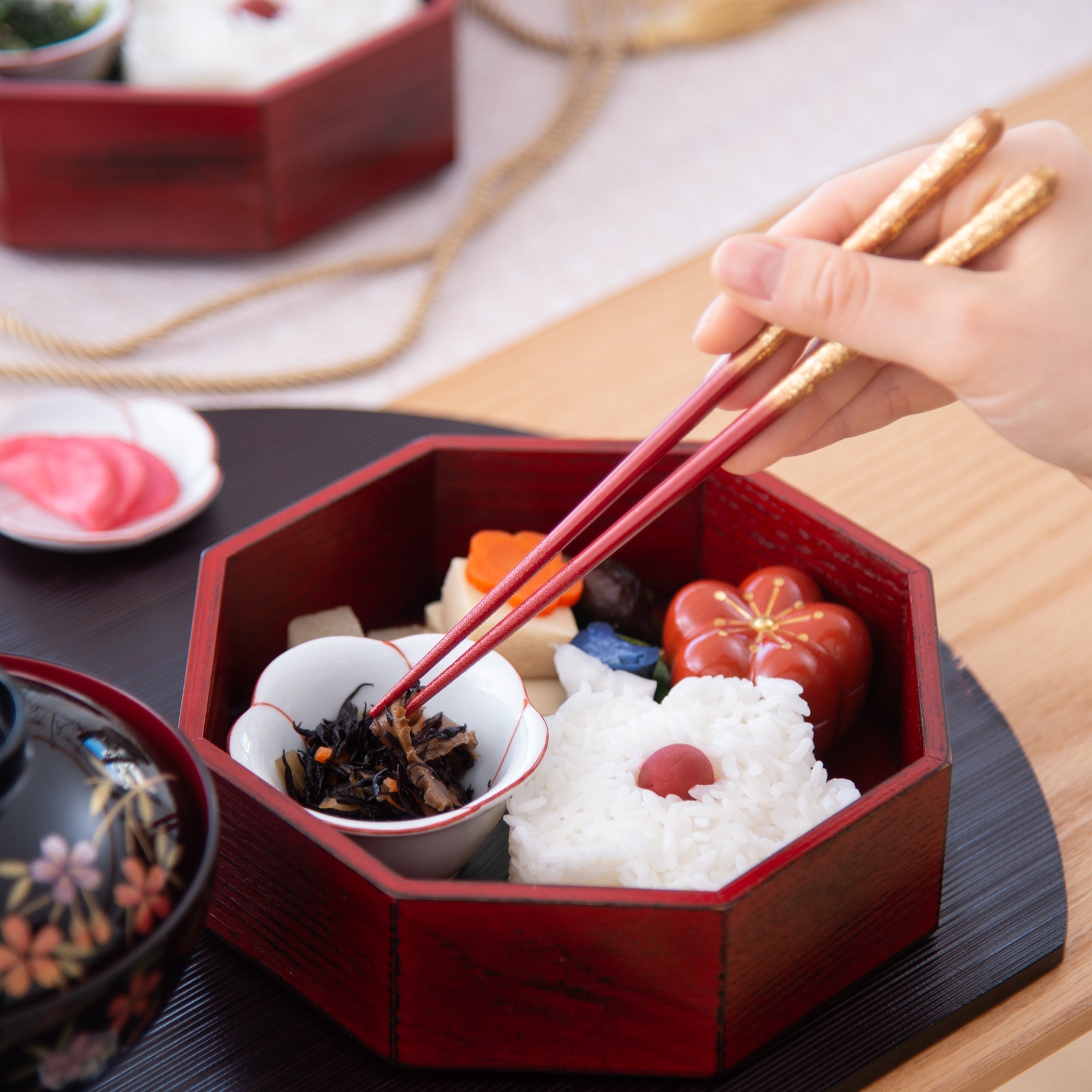 Arita Porcelain Lab Yazaemon Plum - shaped Kobachi Small Bowl Set - MUSUBI KILN - Quality Japanese Tableware and Gift
