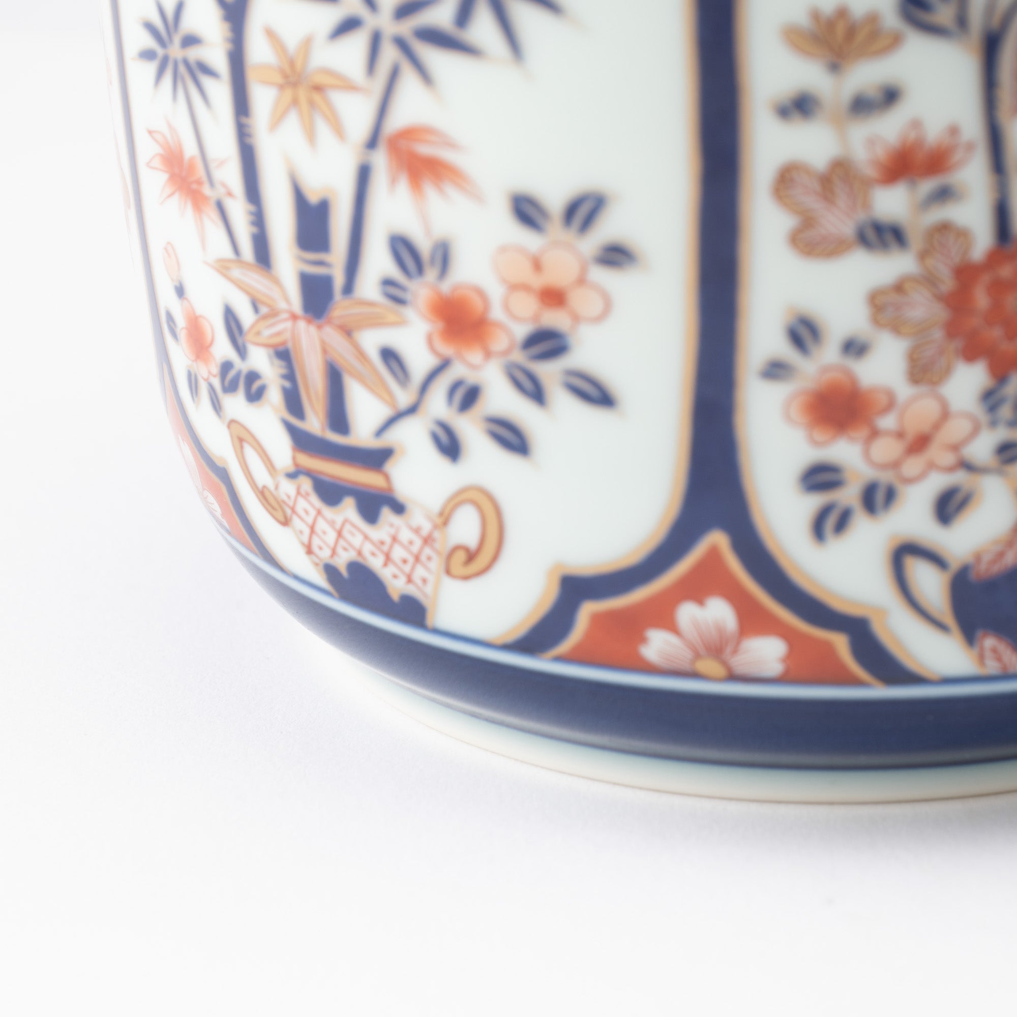 Arita Porcelain Lab Yazaemon White Sake Cooler - MUSUBI KILN - Quality Japanese Tableware and Gift