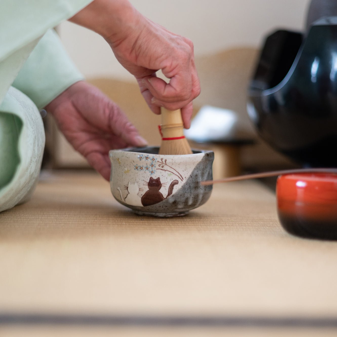 Atelier Yu Cats In Sunny Spot Kutani Matcha Bowl Chawan - MUSUBI KILN - Quality Japanese Tableware and Gift