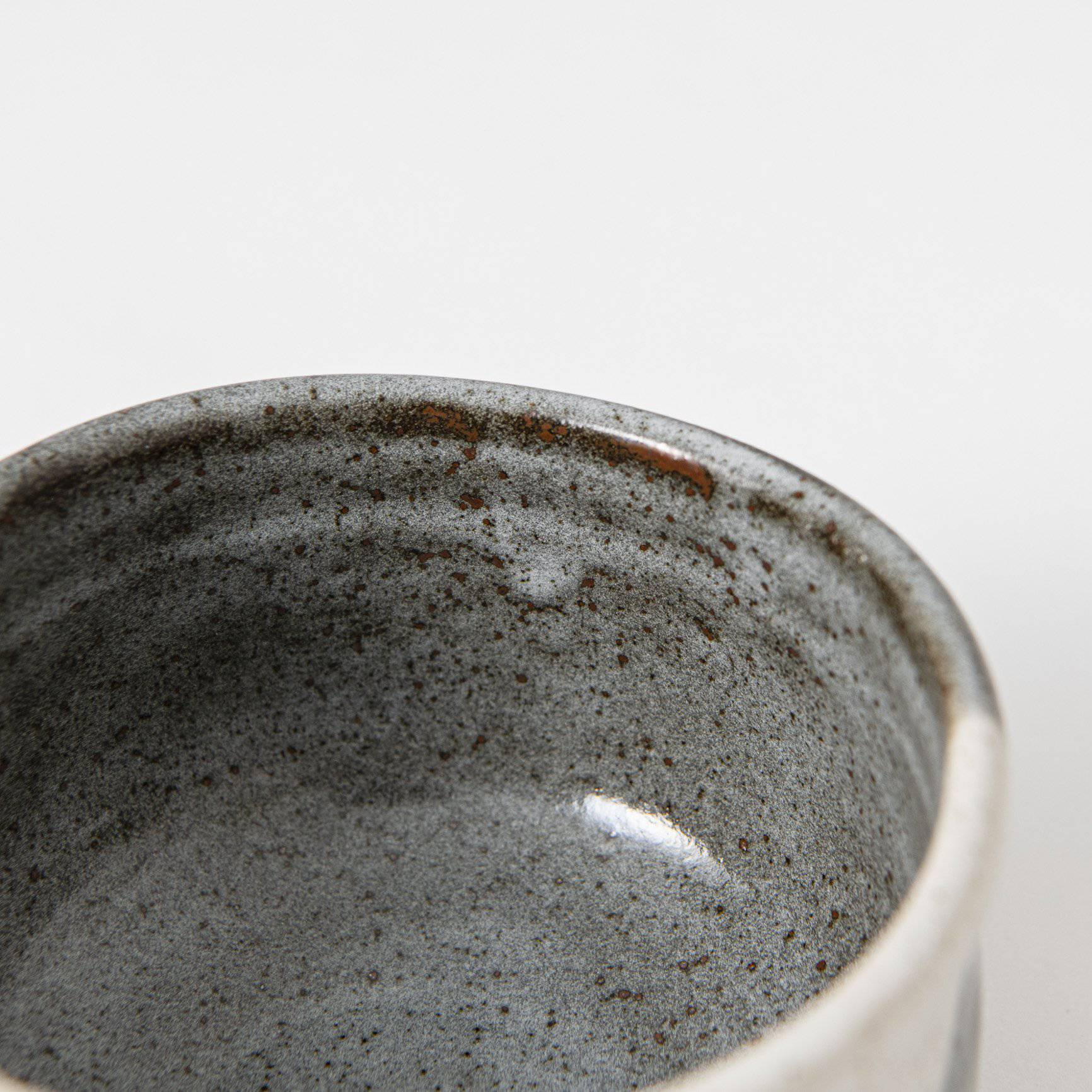 Atelier Yu Cats In Sunny Spot Kutani Matcha Bowl Chawan - MUSUBI KILN - Quality Japanese Tableware and Gift