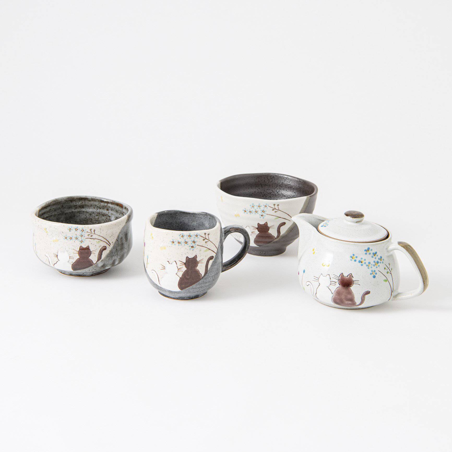 Atelier Yu Cats In Sunny Spot Kutani Mug - MUSUBI KILN - Quality Japanese Tableware and Gift