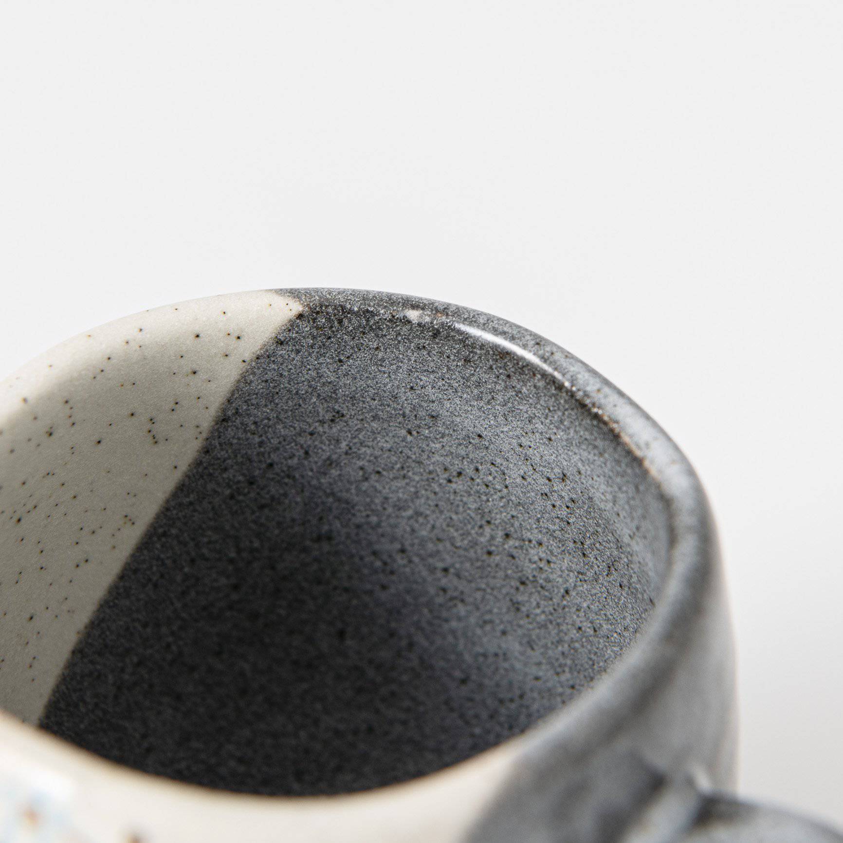 Atelier Yu Cats In Sunny Spot Kutani Mug - MUSUBI KILN - Quality Japanese Tableware and Gift