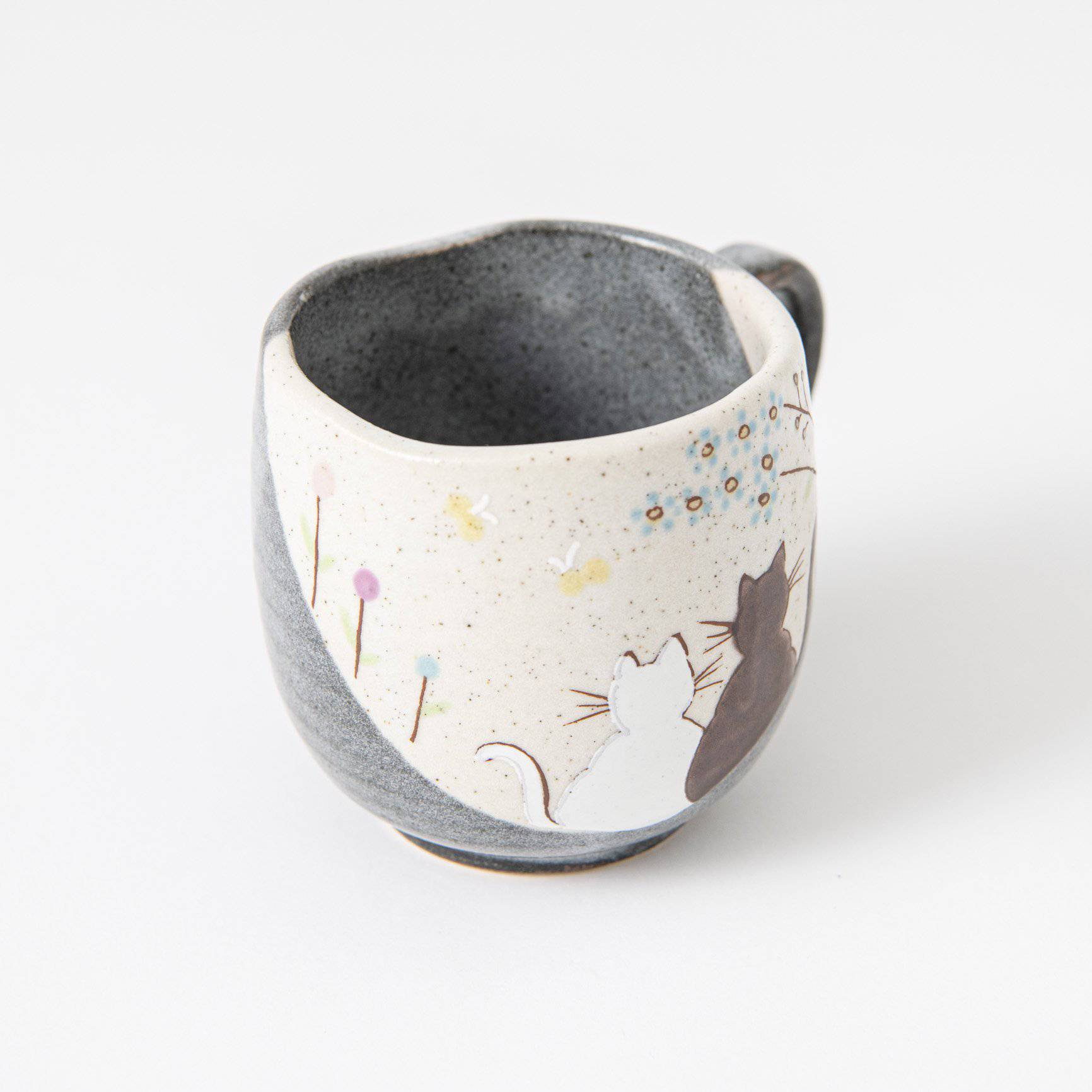 Atelier Yu Cats In Sunny Spot Kutani Mug - MUSUBI KILN - Quality Japanese Tableware and Gift