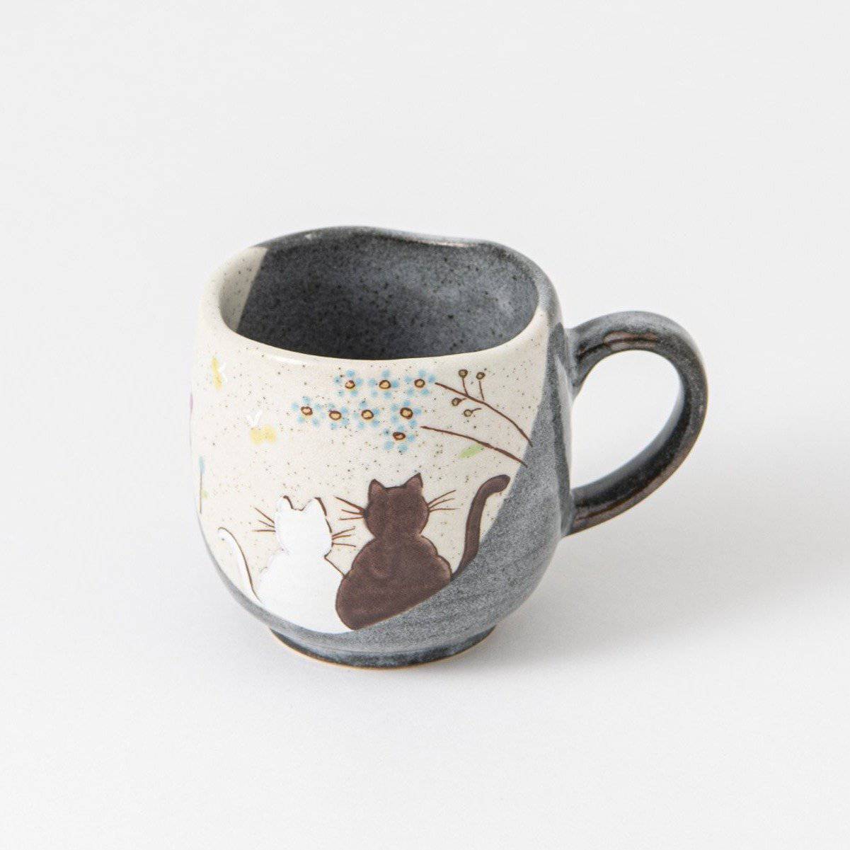 Atelier Yu Cats In Sunny Spot Kutani Mug - MUSUBI KILN - Quality Japanese Tableware and Gift