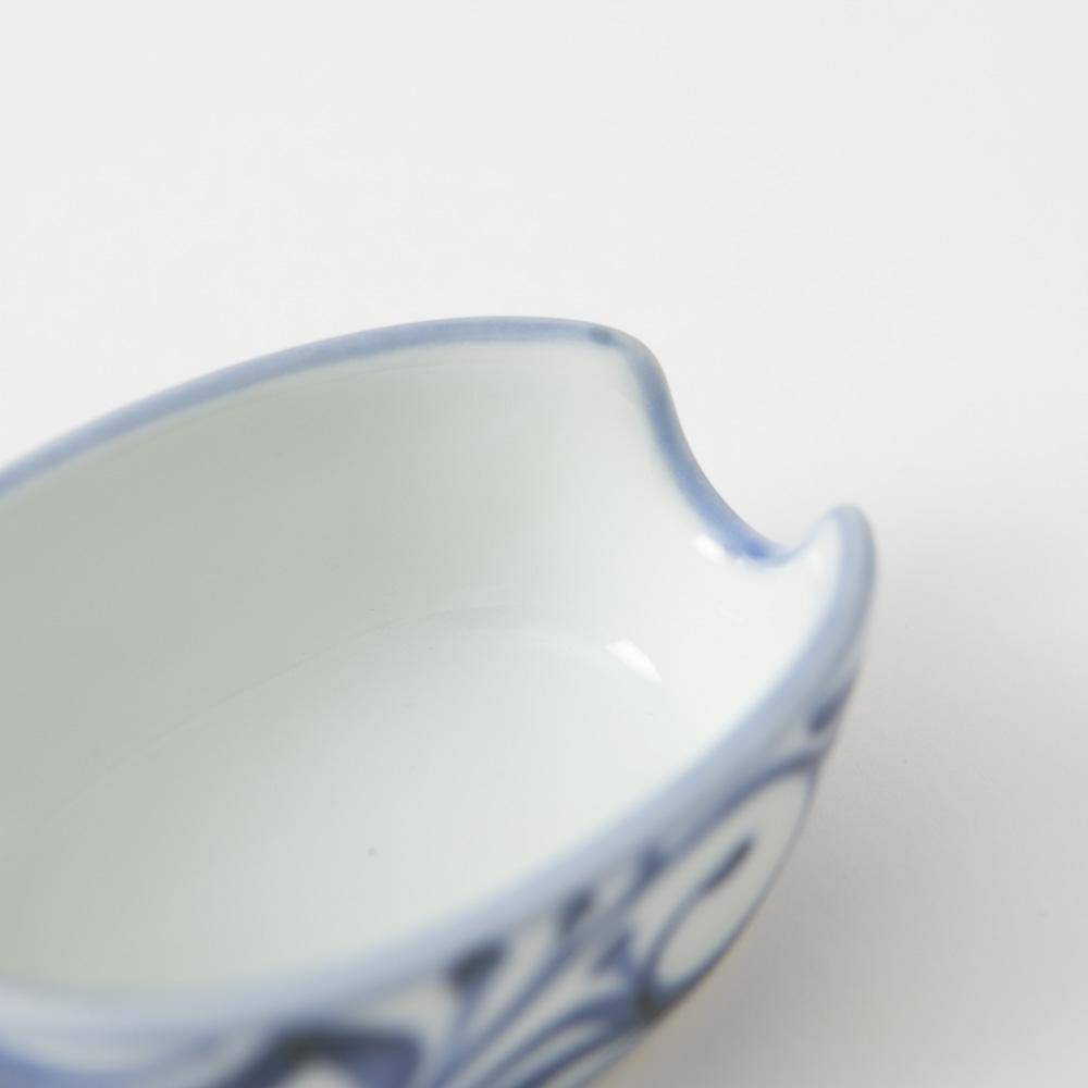 Baizan Kiln Arabesque Tobe Ramen Spoon with Spoon Rest - MUSUBI KILN - Quality Japanese Tableware and Gift