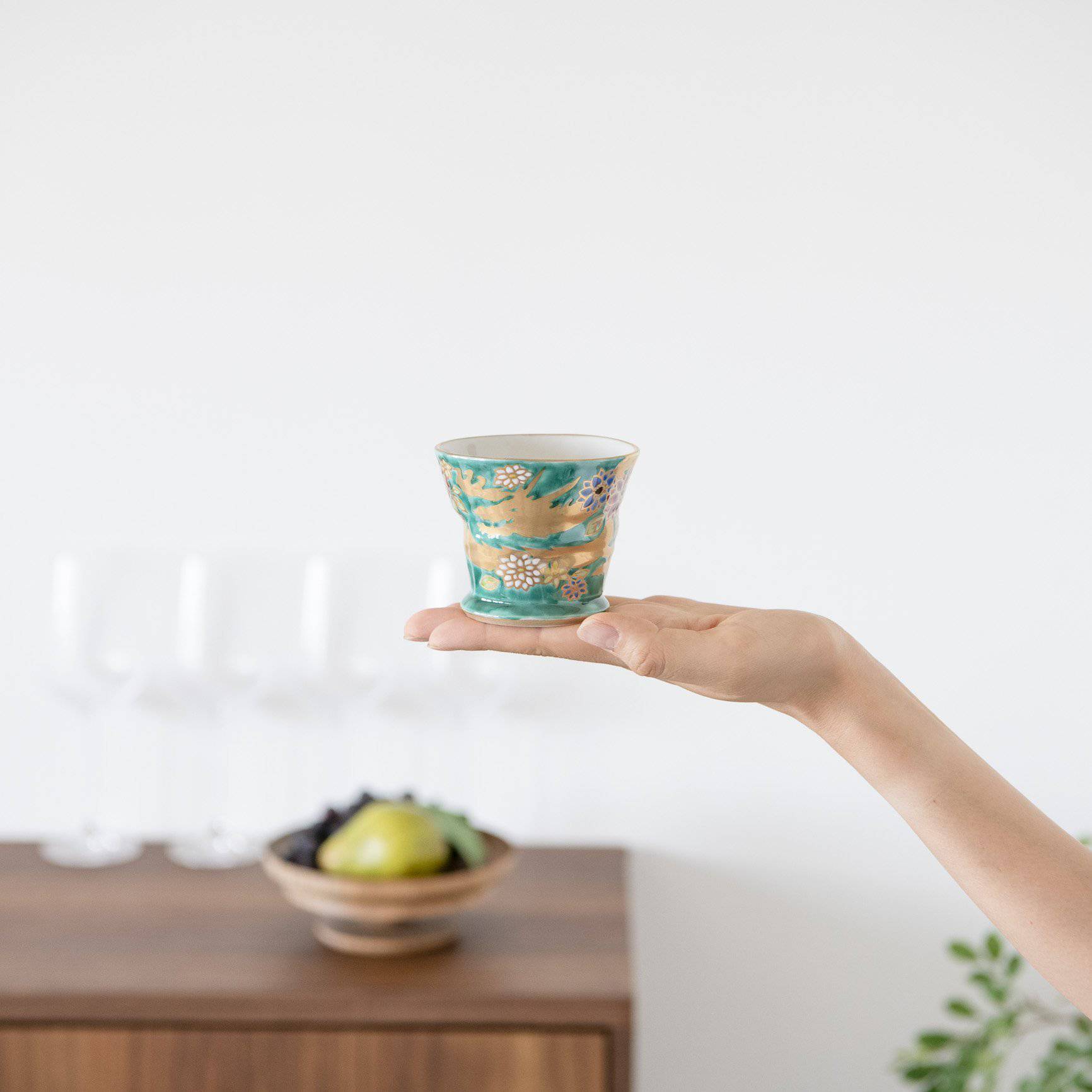 Bizan Kiln Gold Dragon Kutani Teacup - MUSUBI KILN - Quality Japanese Tableware and Gift