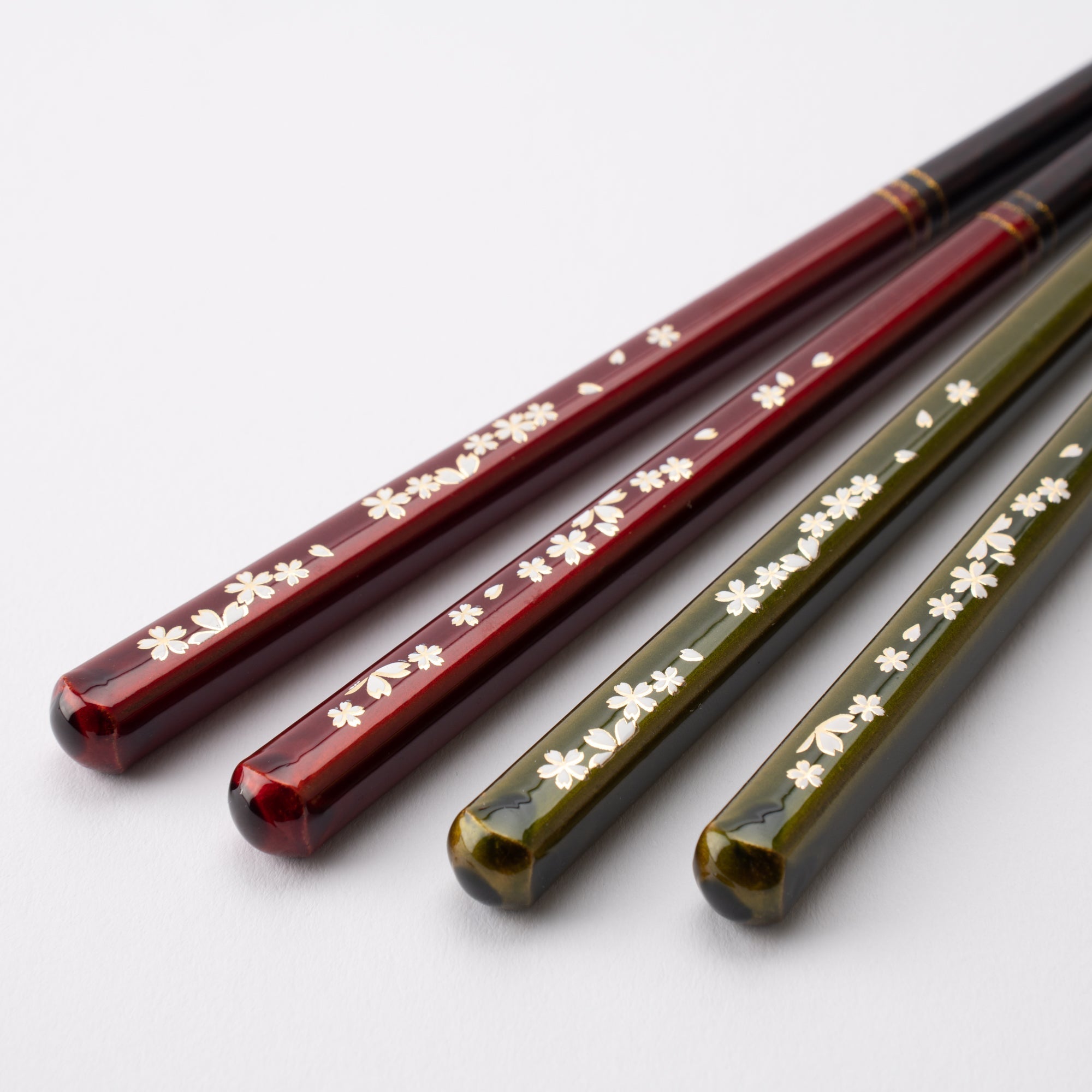 Cherry Blossoms Wakasa Lacquerware Chopsticks 23 cm (9 in) / 21 cm (8.3 in) and Apple Chopstick Rests (Set of Two) - MUSUBI KILN - Quality Japanese Tableware and Gift