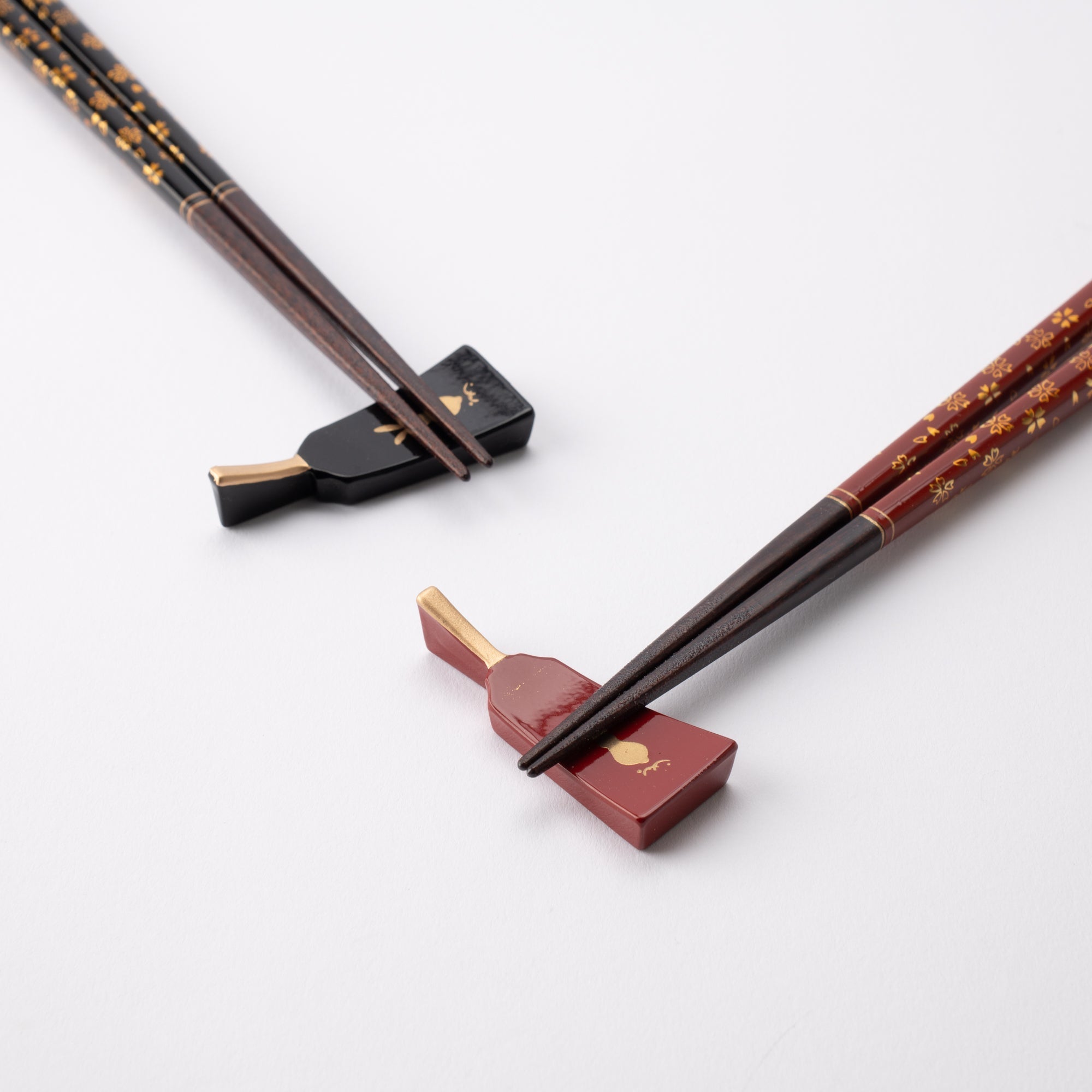 Cherry Blossoms Wakasa Lacquerware Chopsticks 23 cm (9 in) / 21 cm (8.3 in) and Chopstick Rests (Set of Two) - MUSUBI KILN - Quality Japanese Tableware and Gift