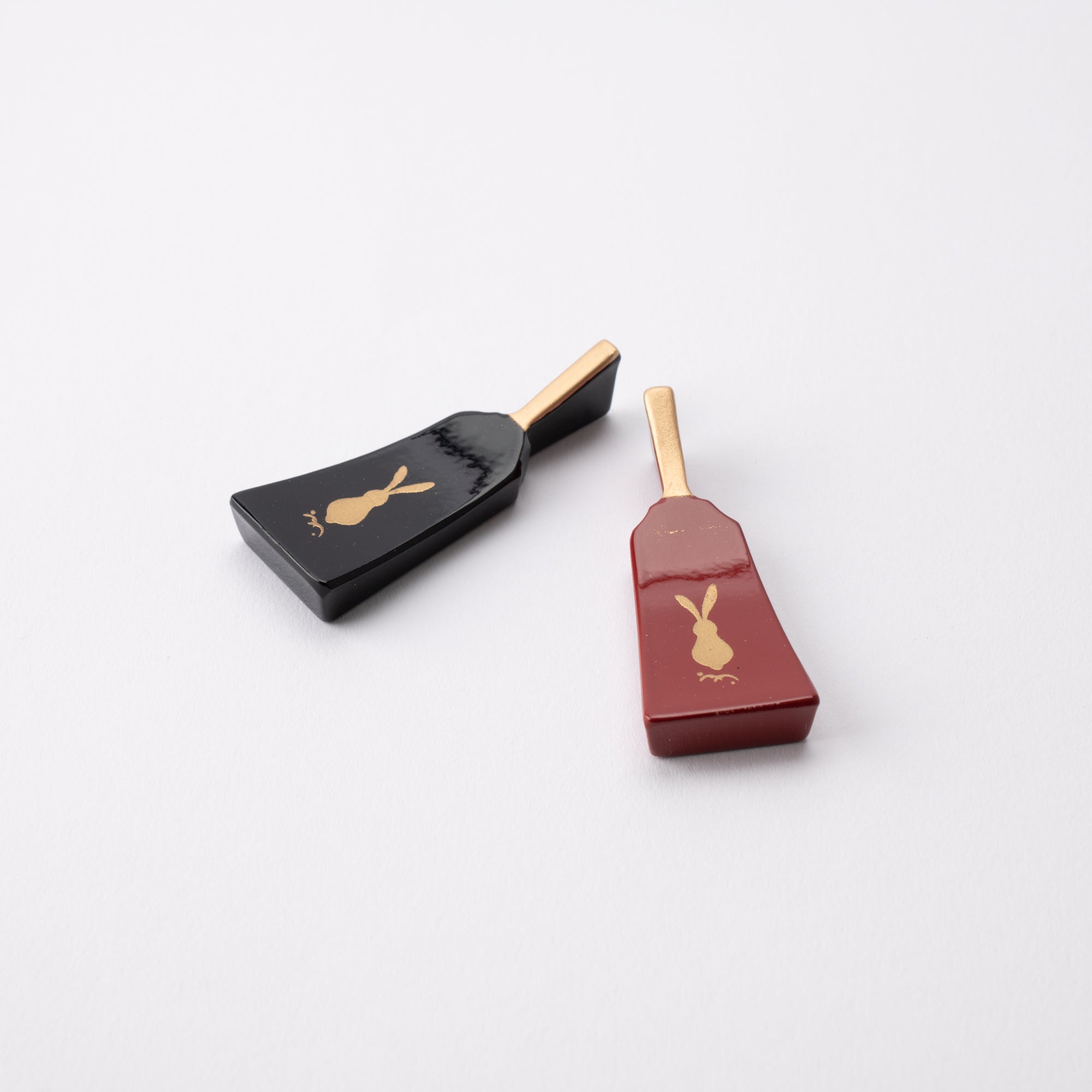 Cherry Blossoms Wakasa Lacquerware Chopsticks 23 cm (9 in) / 21 cm (8.3 in) and Chopstick Rests (Set of Two) - MUSUBI KILN - Quality Japanese Tableware and Gift
