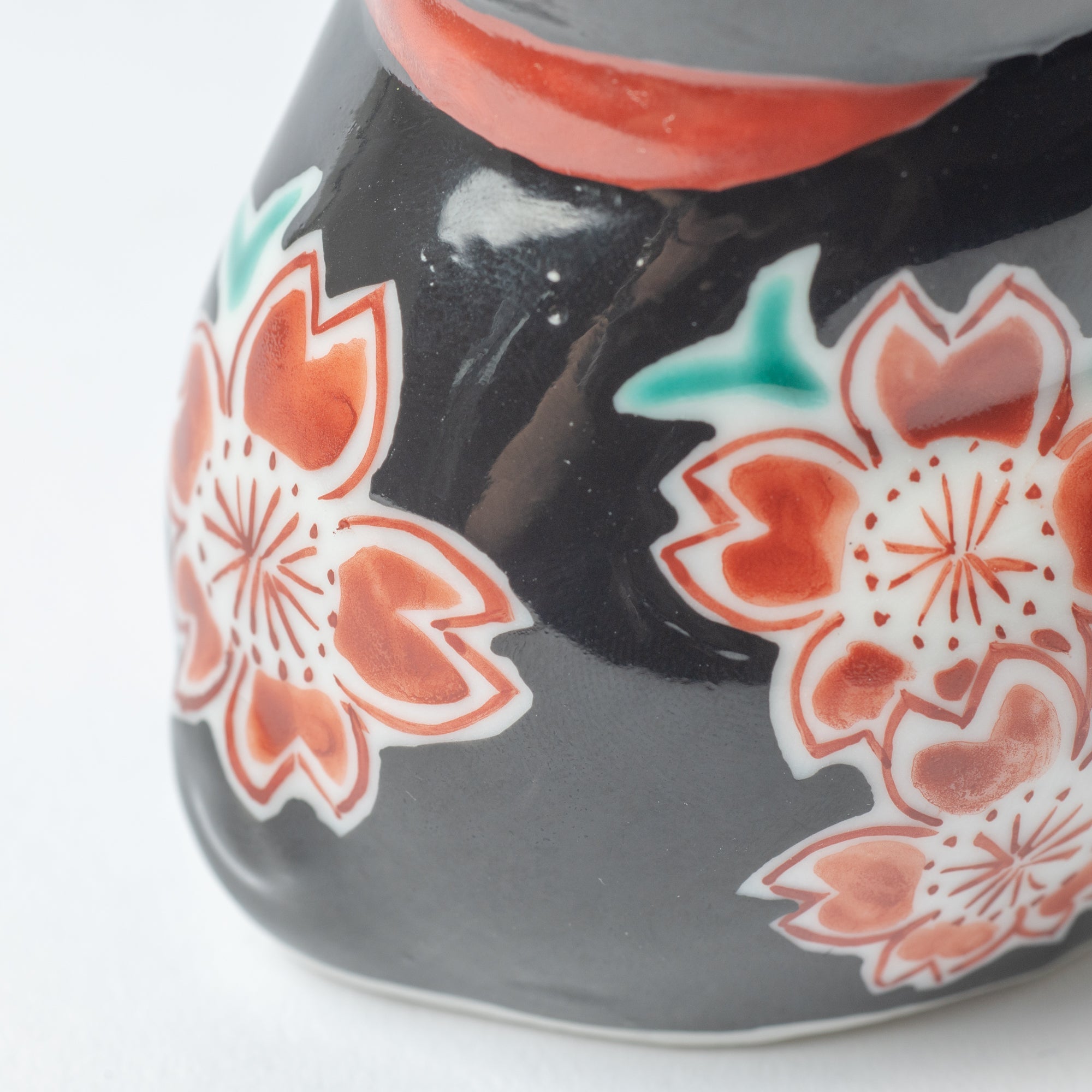 Choho Kiln Black Sakura Oinori Neko Kutani Lucky Cat 3.7in - MUSUBI KILN - Quality Japanese Tableware and Gift