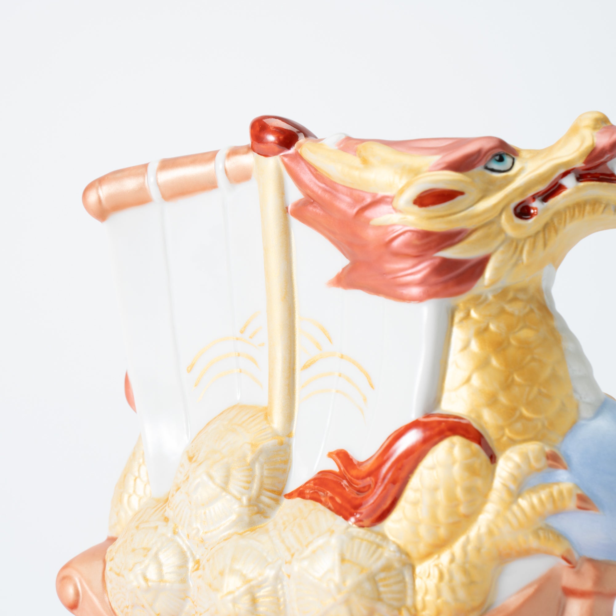 Choho Kiln Kutani Dragon and Treasure Boat - MUSUBI KILN - Quality Japanese Tableware and Gift