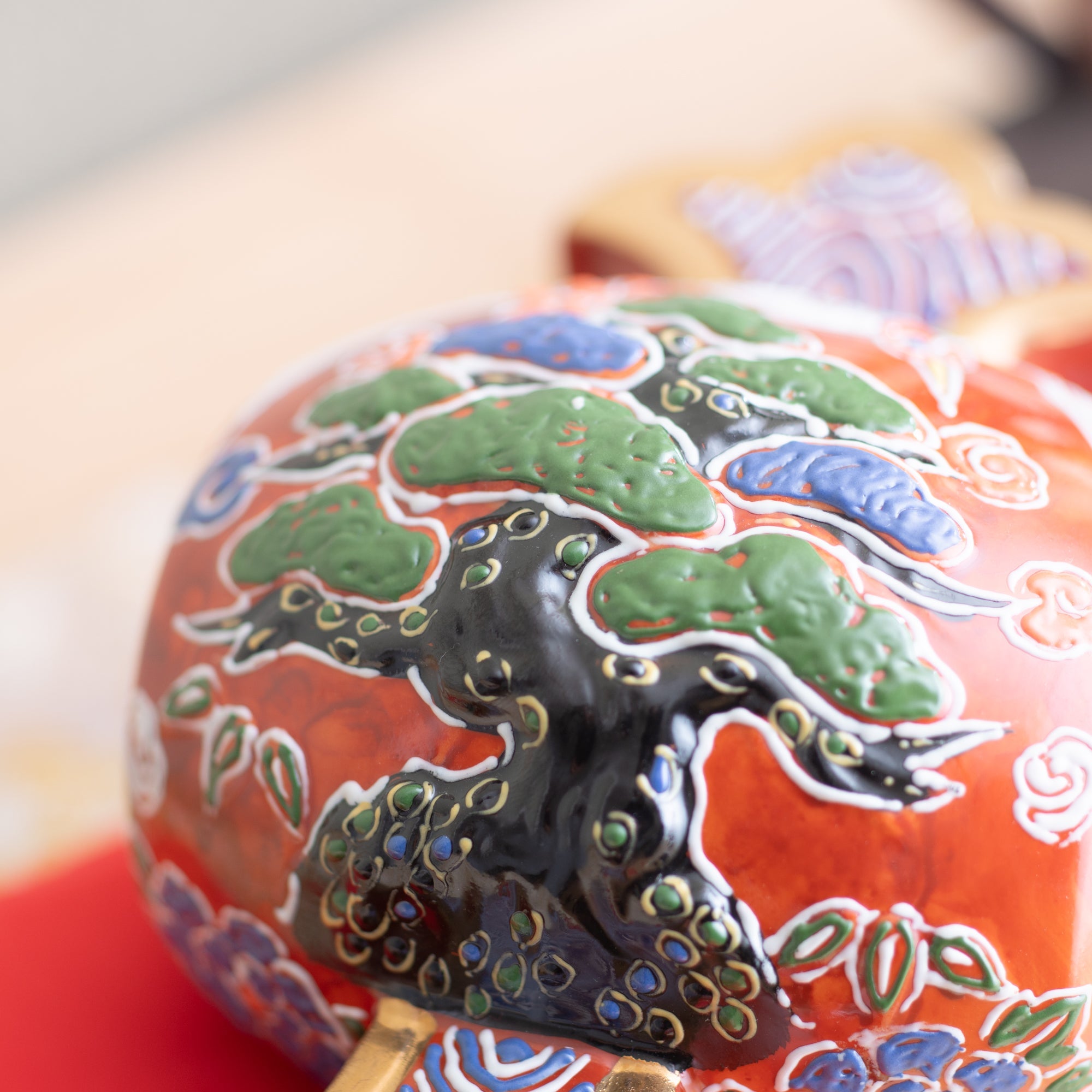 Choho Kiln Pine Tree and Crane Kutani Mallet of Luck - MUSUBI KILN - Quality Japanese Tableware and Gift