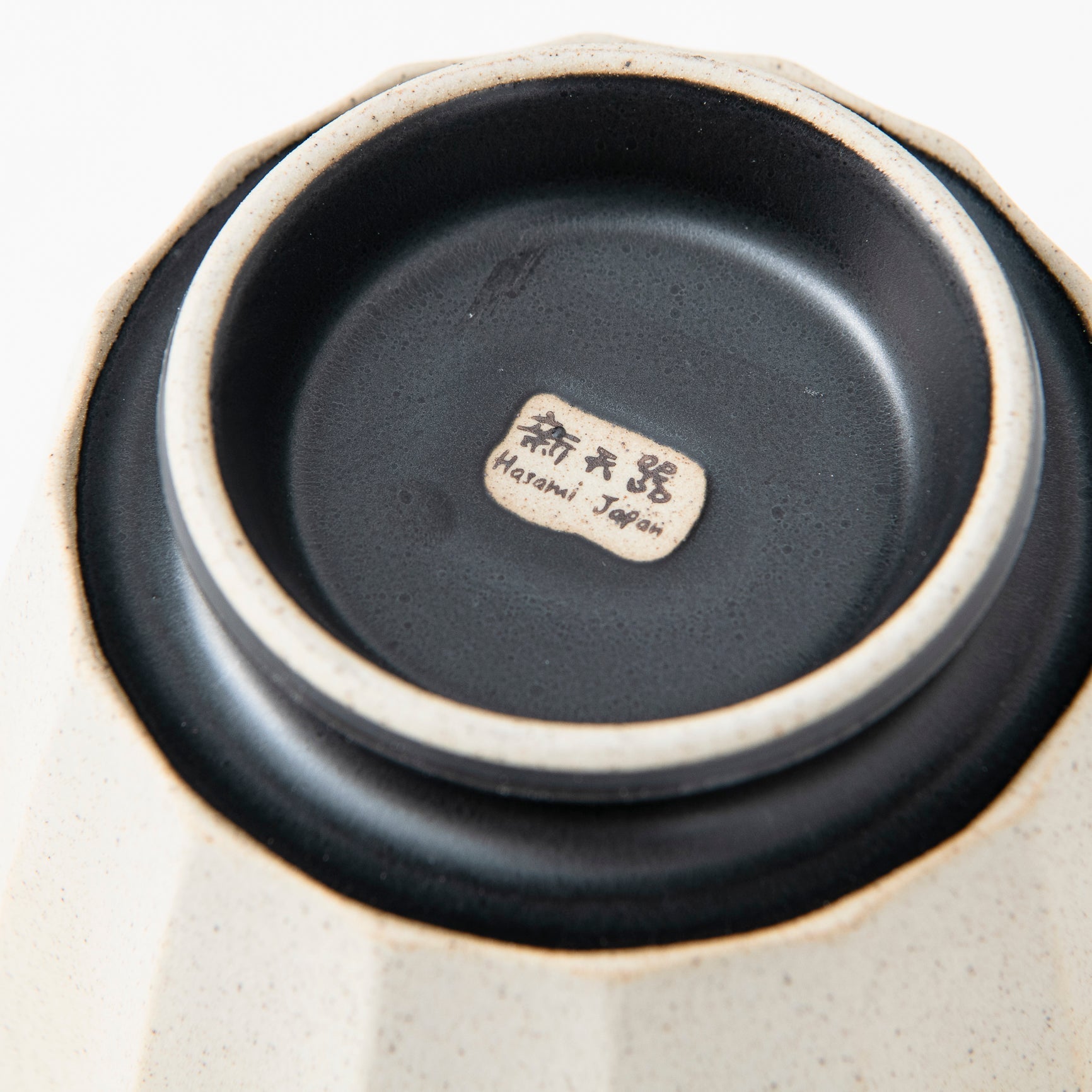 Earth Black Hasami Ware Donburi Bowl M - MUSUBI KILN - Quality Japanese Tableware and Gift