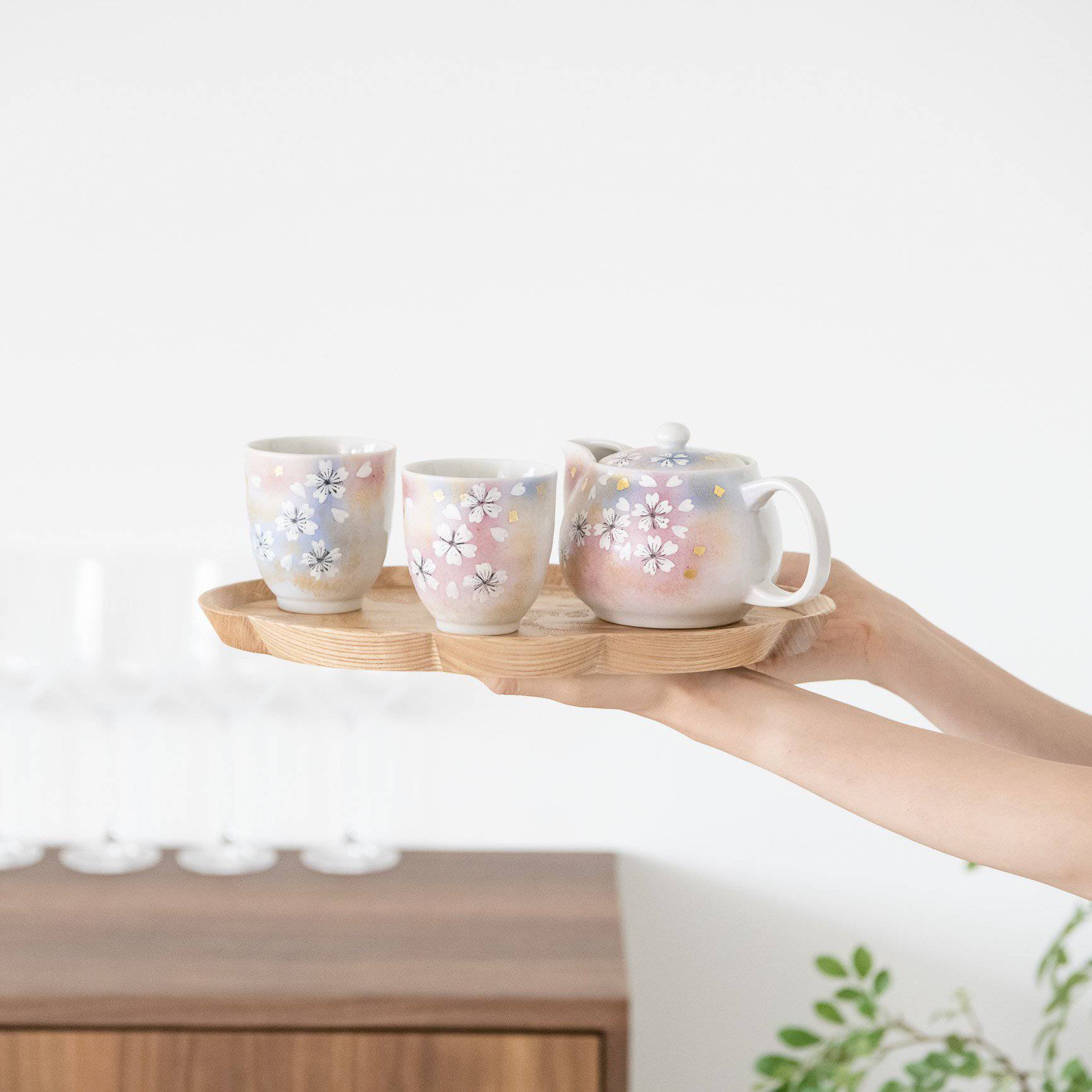 Flower Dance Kutani Japanese Teapot Set - MUSUBI KILN - Quality Japanese Tableware and Gift